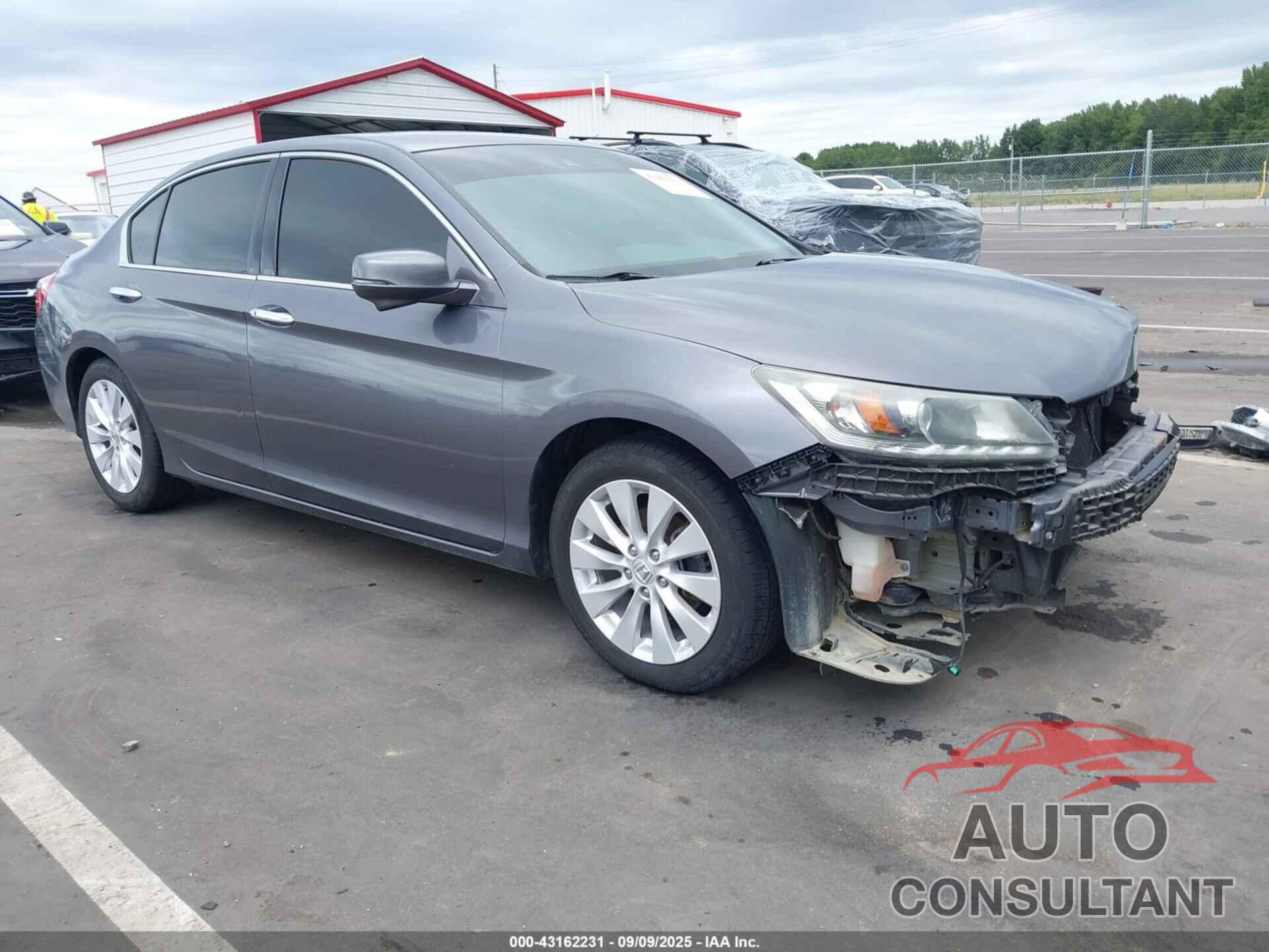 HONDA ACCORD 2013 - 1HGCR3F88DA002517