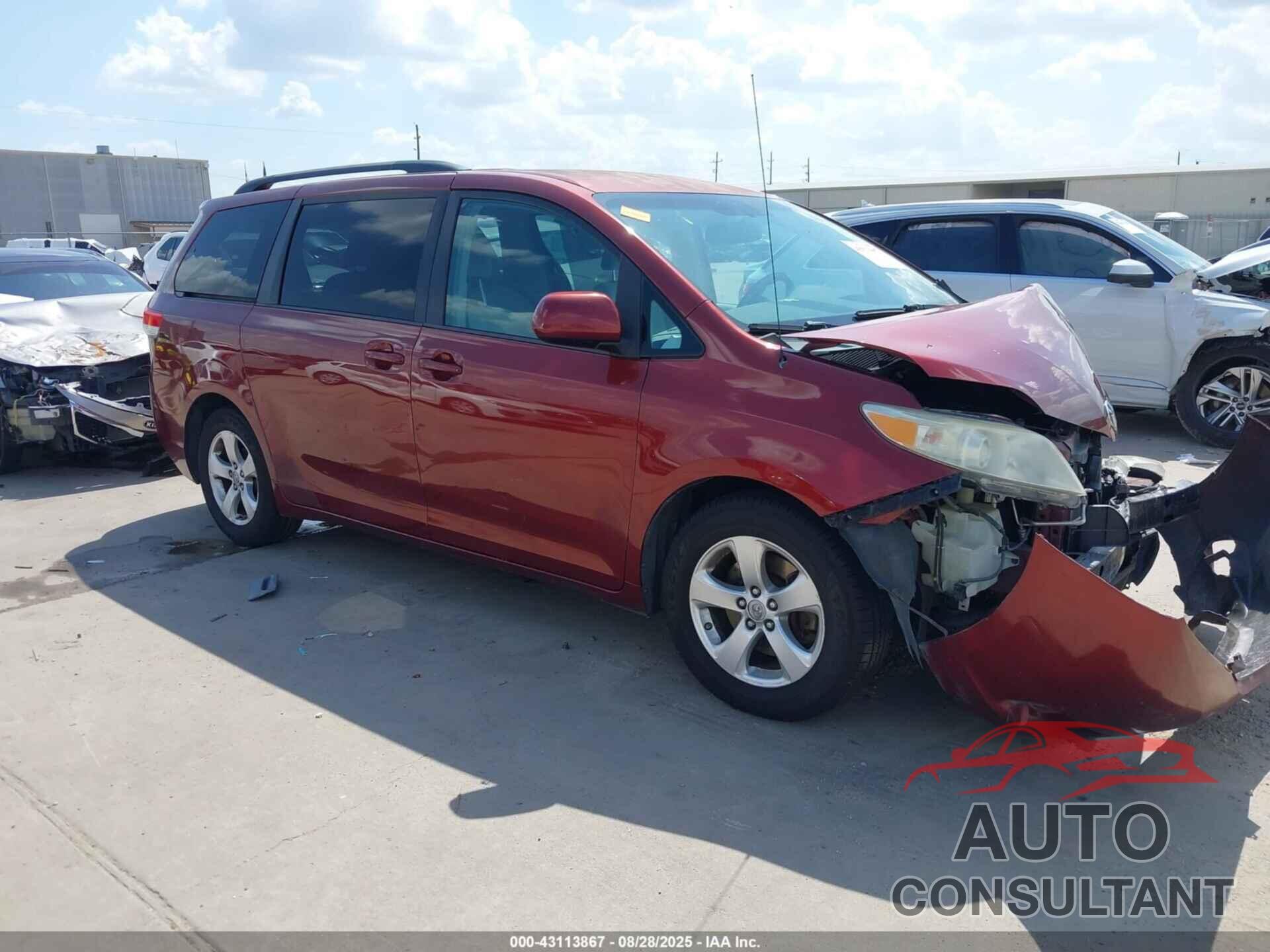 TOYOTA SIENNA 2013 - 5TDKK3DC8DS352223
