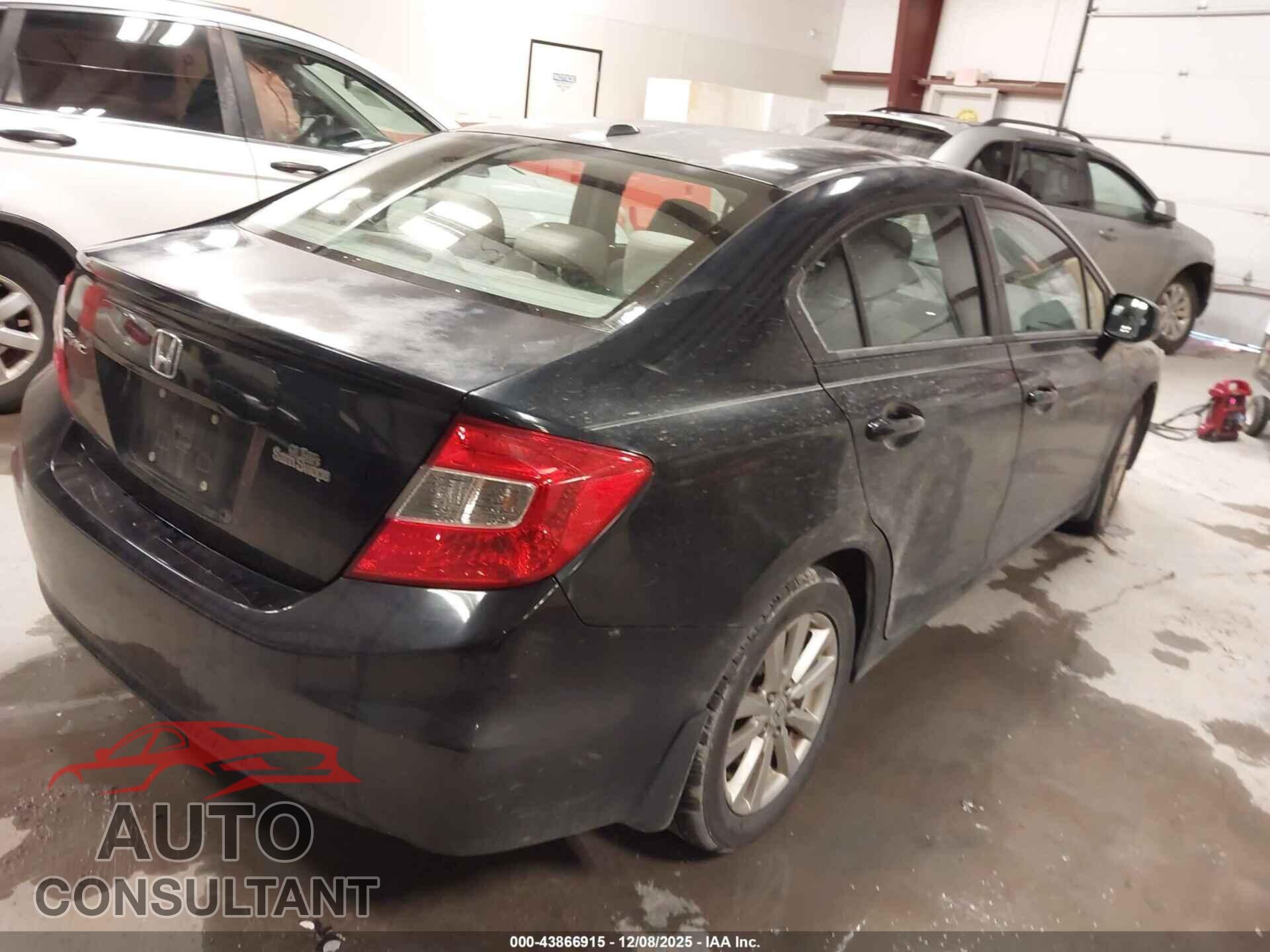 HONDA CIVIC 2012 - 2HGFB2F86CH577758