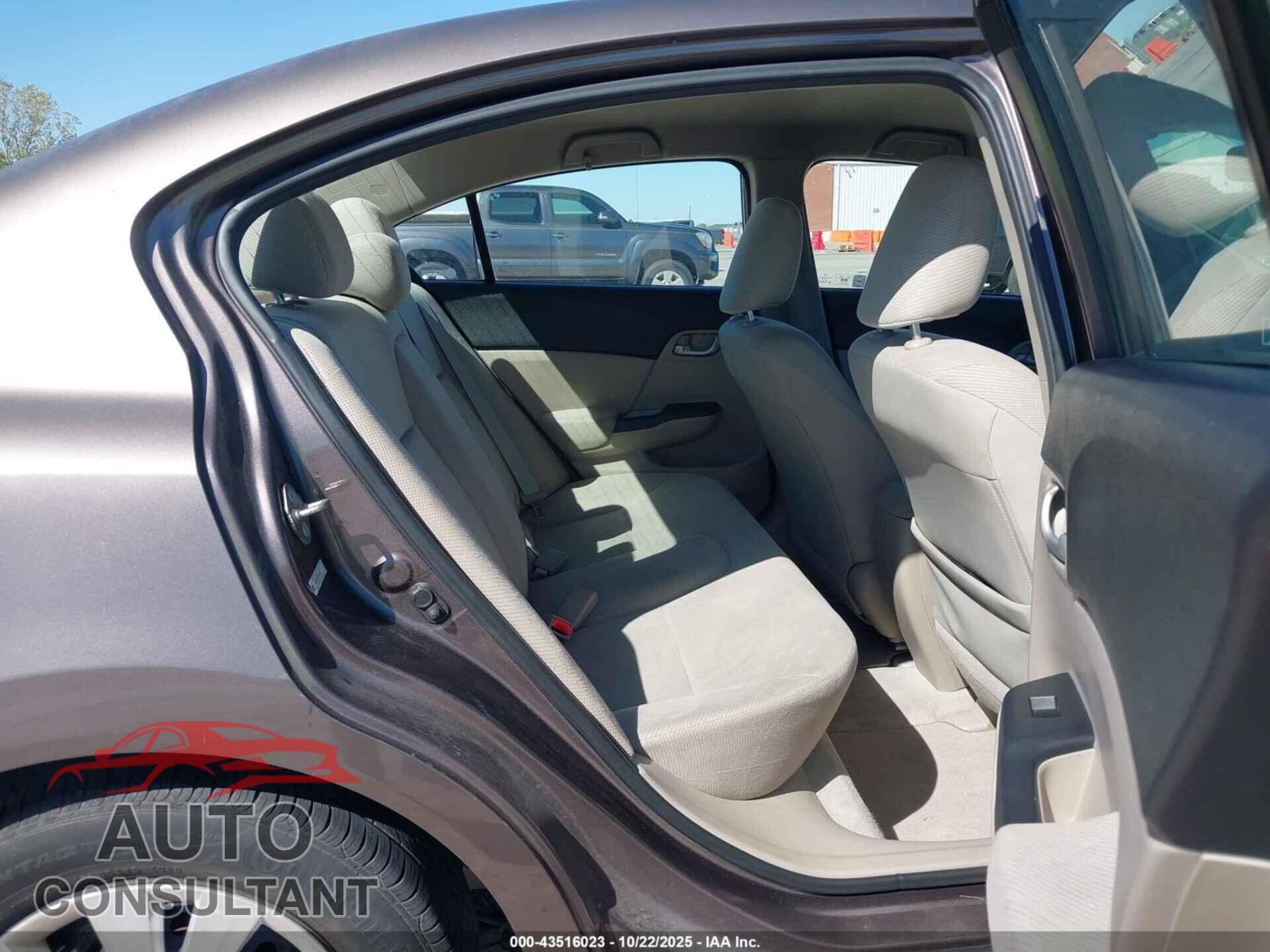 HONDA CIVIC 2012 - 2HGFB2F59CH561673