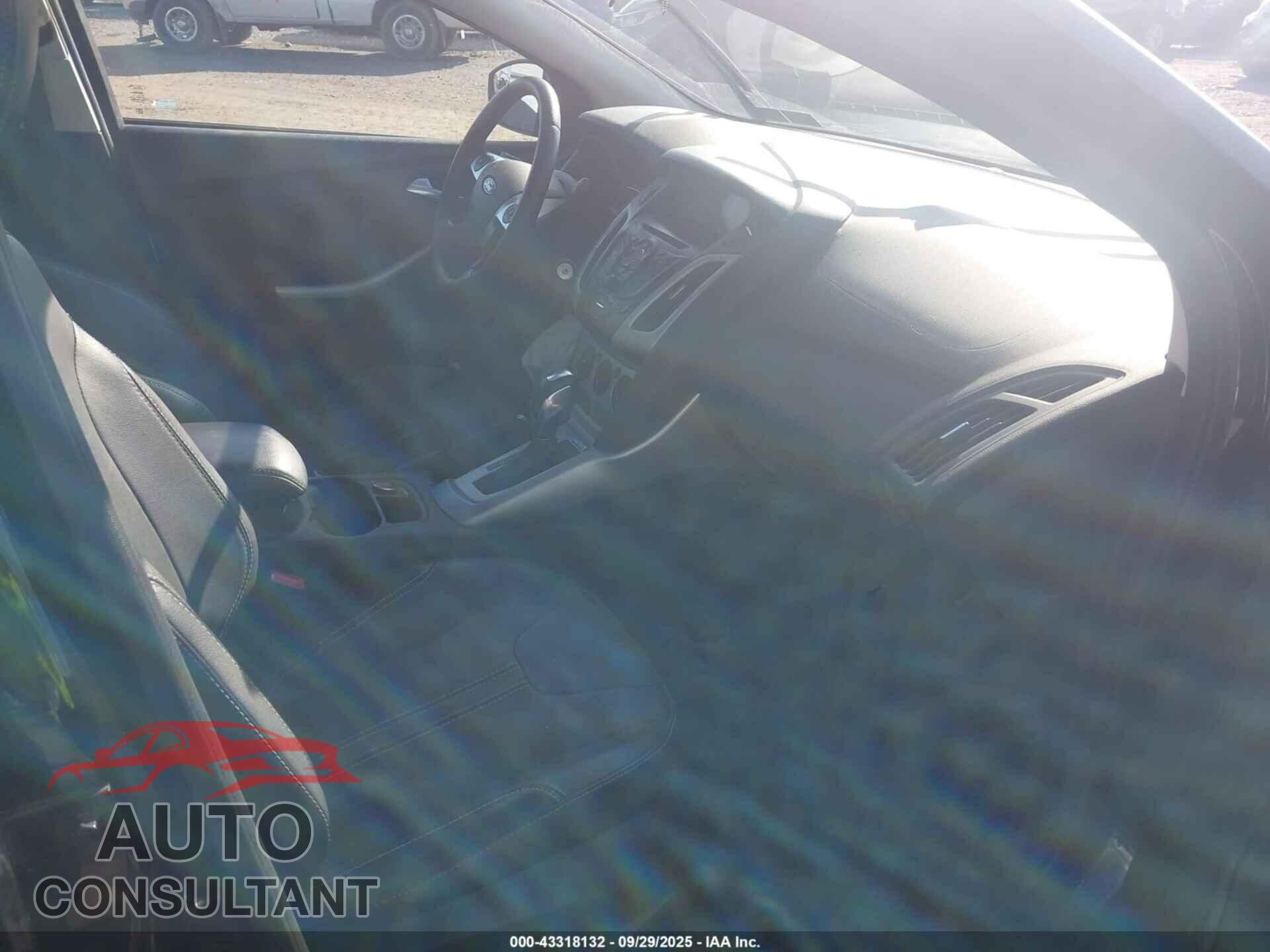 FORD FOCUS 2014 - 1FADP3F29EL297854