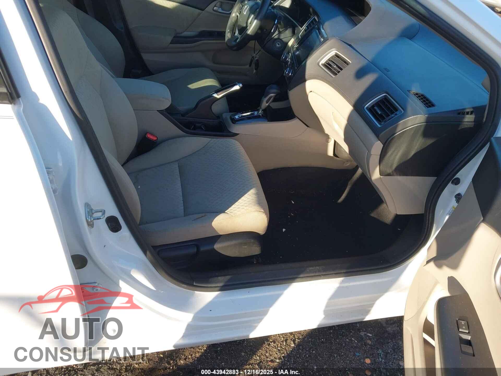 HONDA CIVIC 2015 - 19XFB2F78FE081916