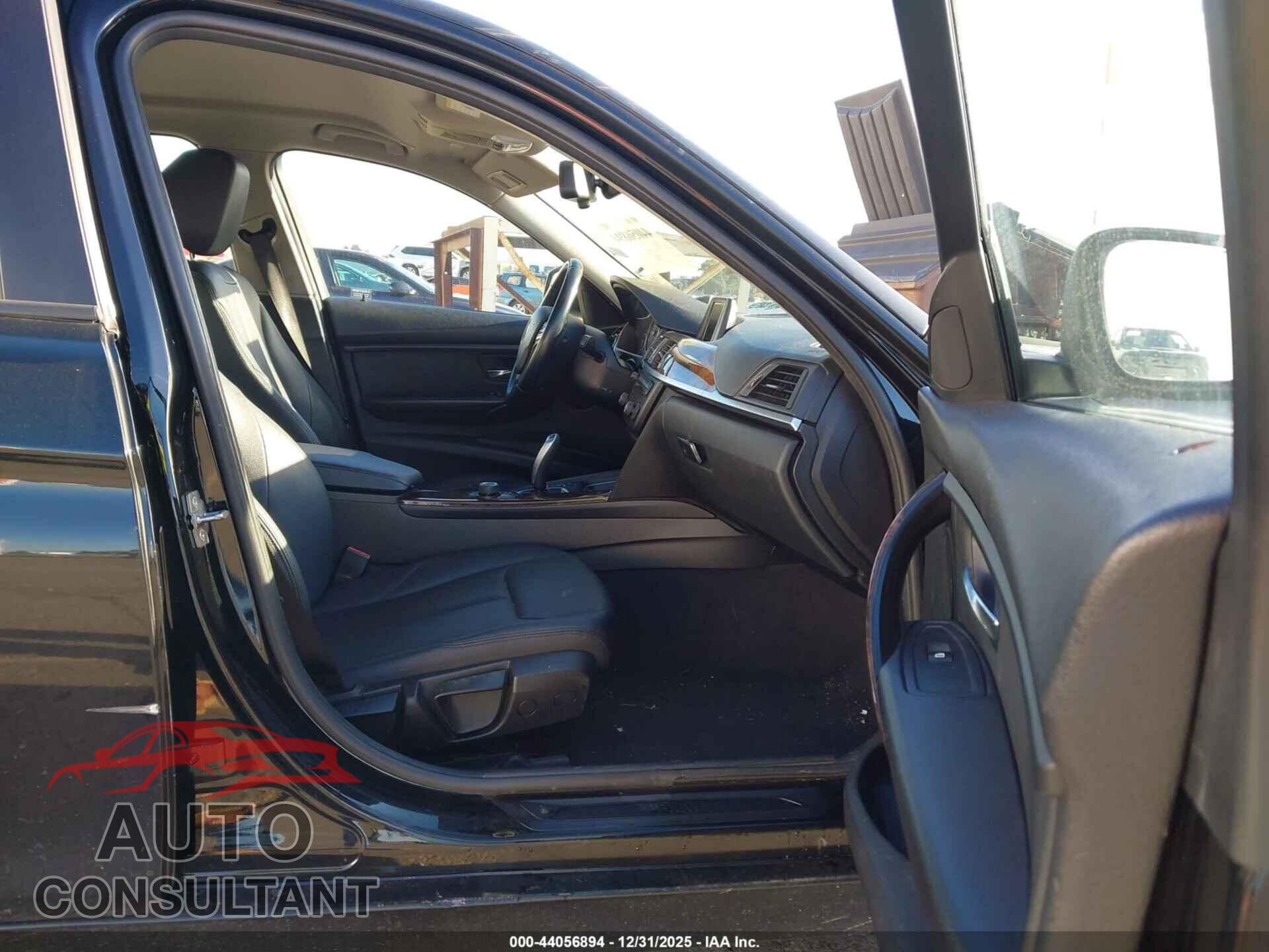 BMW 320I 2013 - WBA3B1C57DF461796