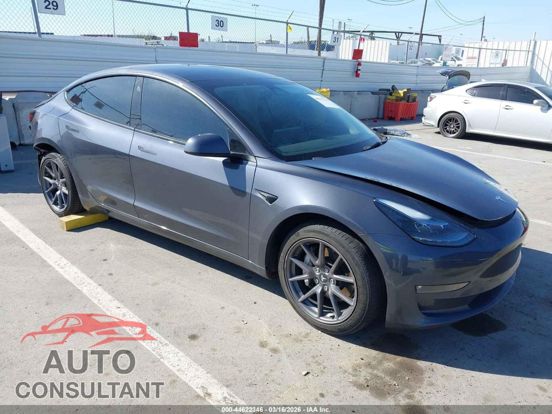 TESLA MODEL 3 2022 - 5YJ3E1EA2NF240374
