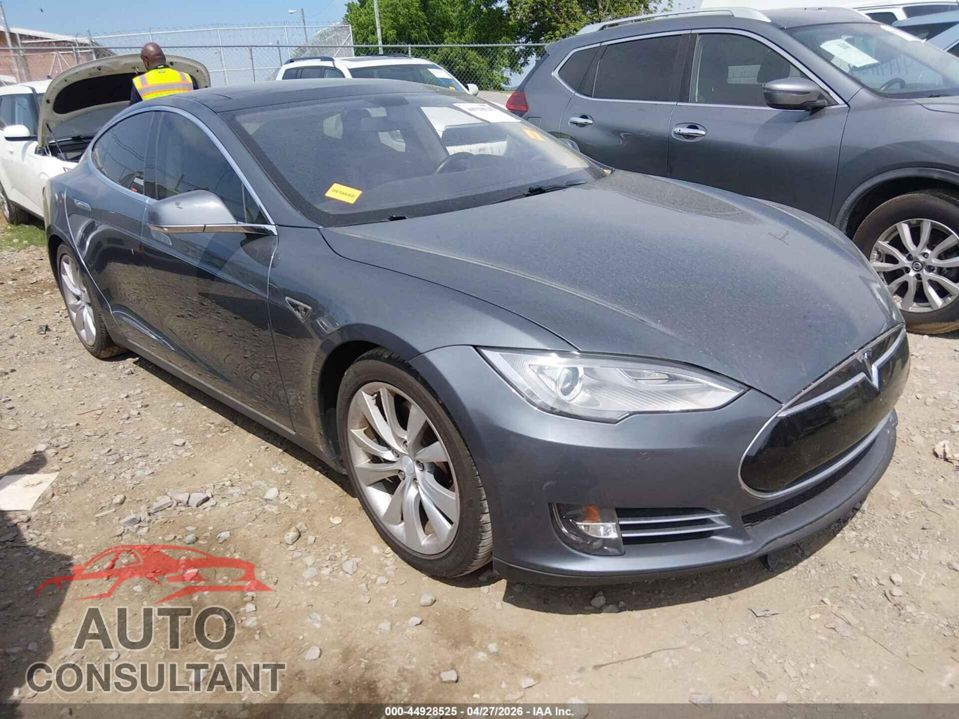 TESLA MODEL S 2013 - 5YJSA1CP0DFP19776