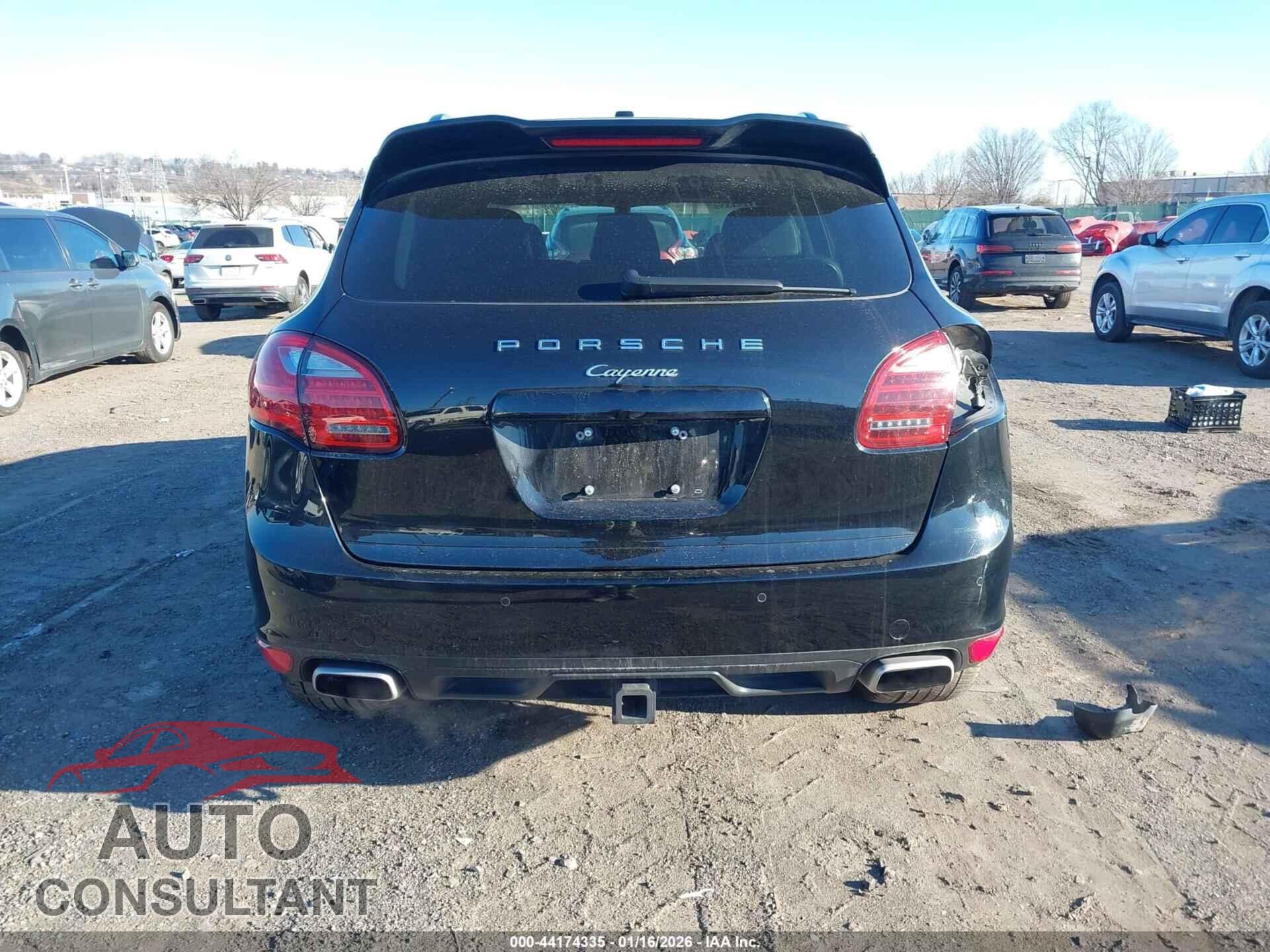 PORSCHE CAYENNE 2012 - WP1AA2A28CLA07308
