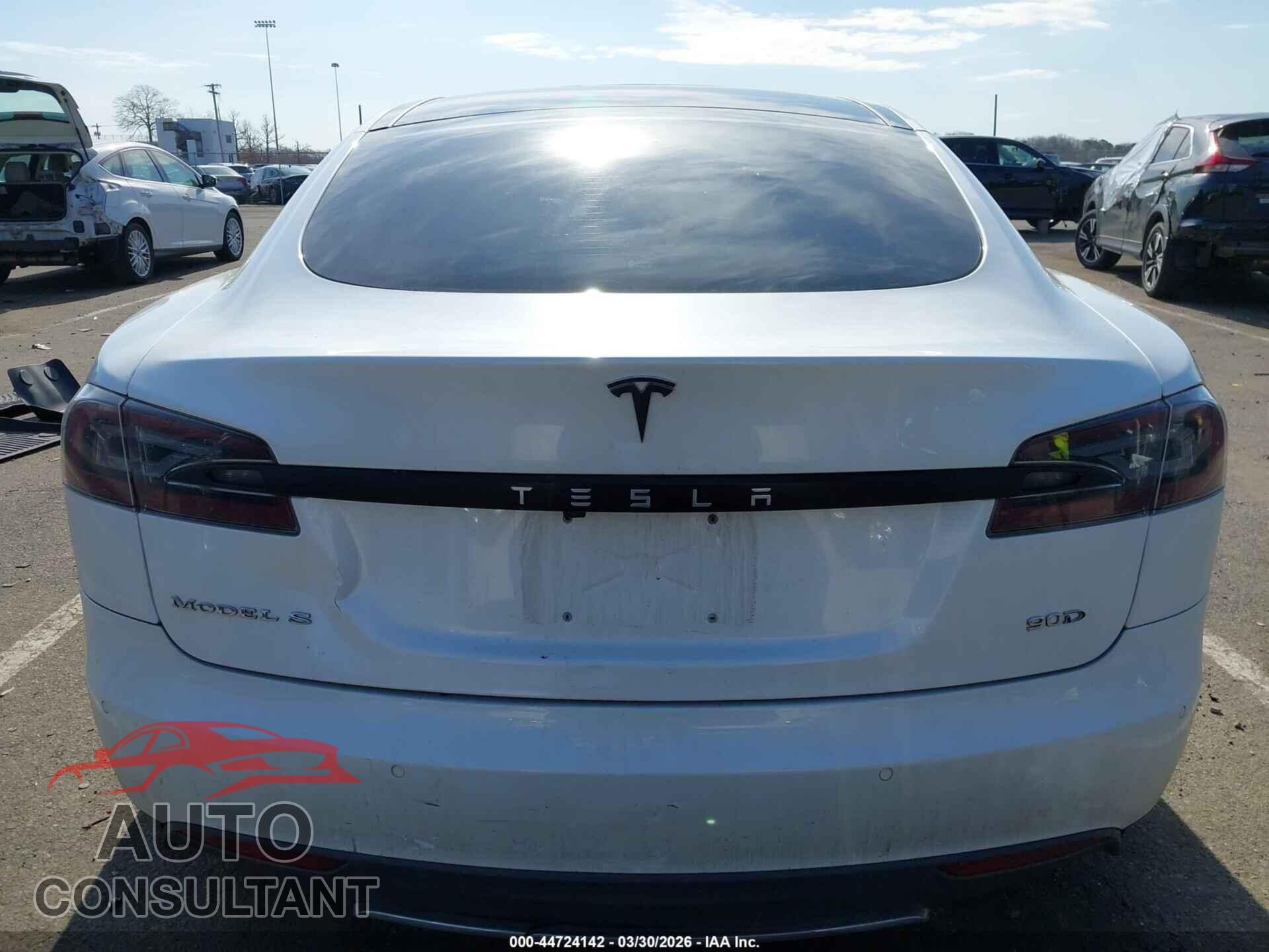 TESLA MODEL S 2015 - 5YJSA1E27FF108857