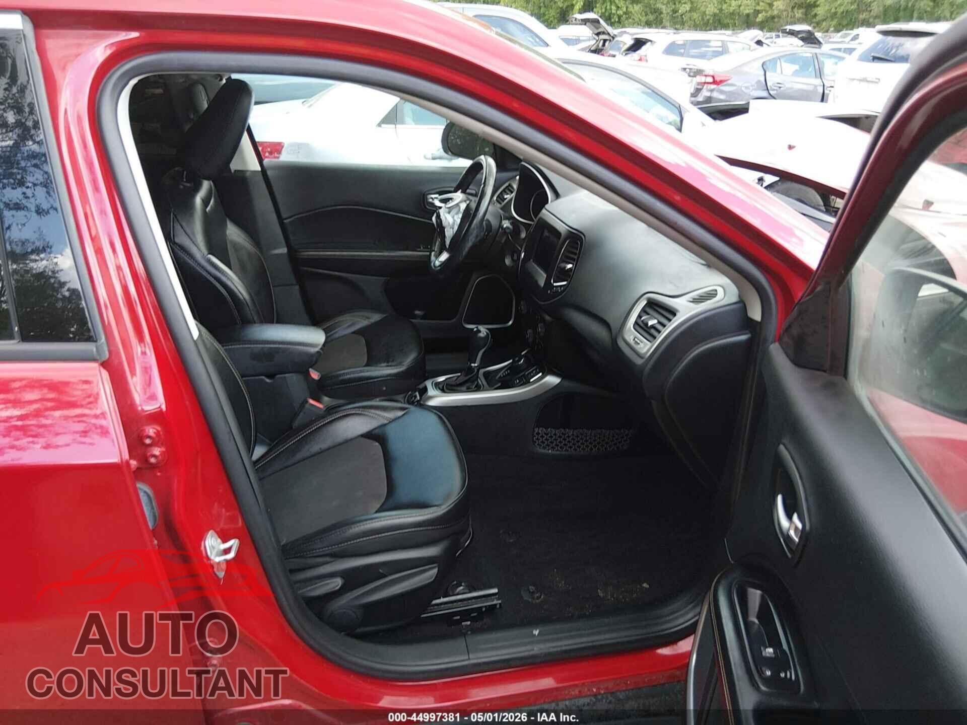 JEEP COMPASS 2019 - 3C4NJDBB8KT850635