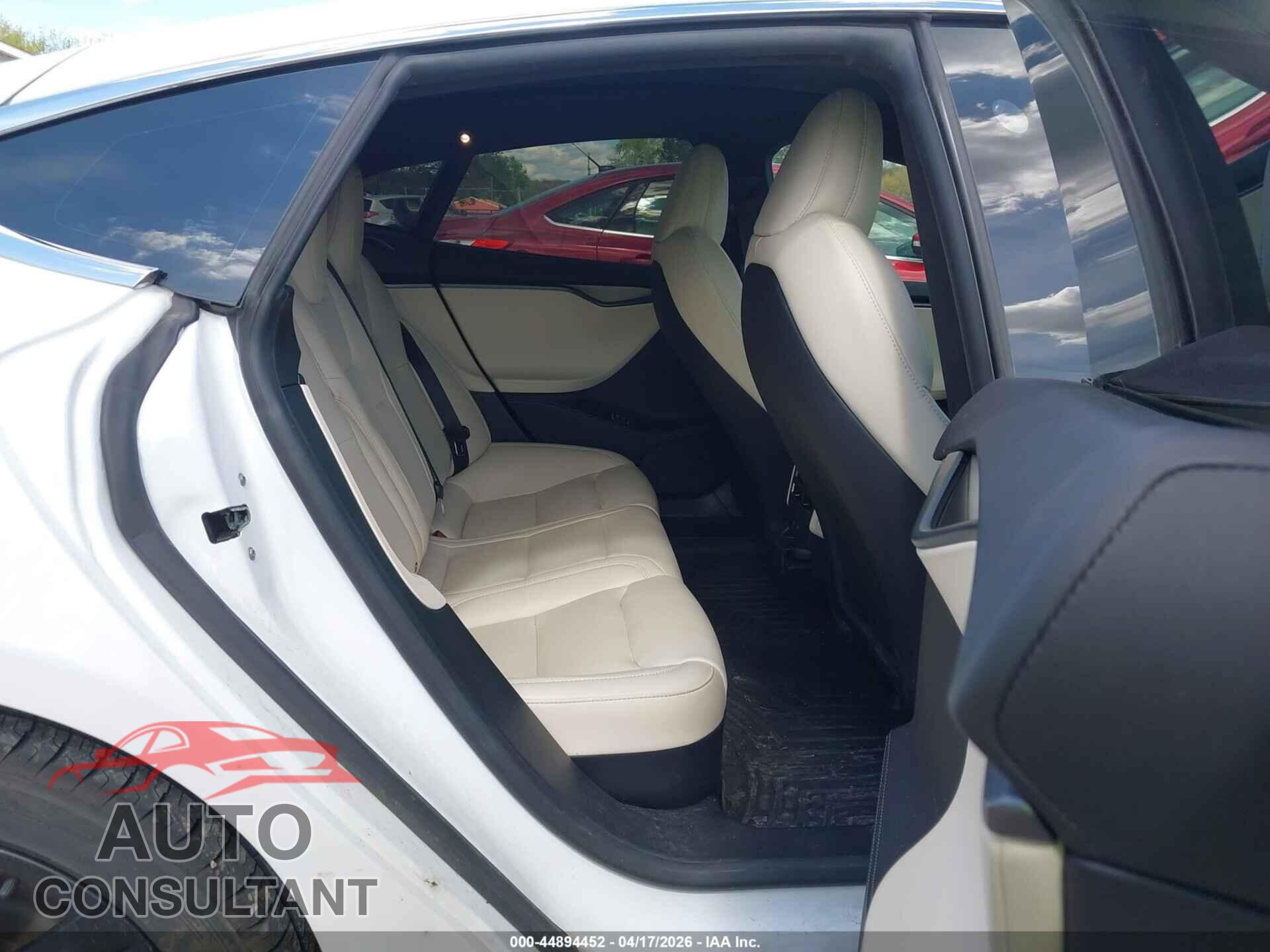 TESLA MODEL S 2021 - 5YJSA1E47MF425777
