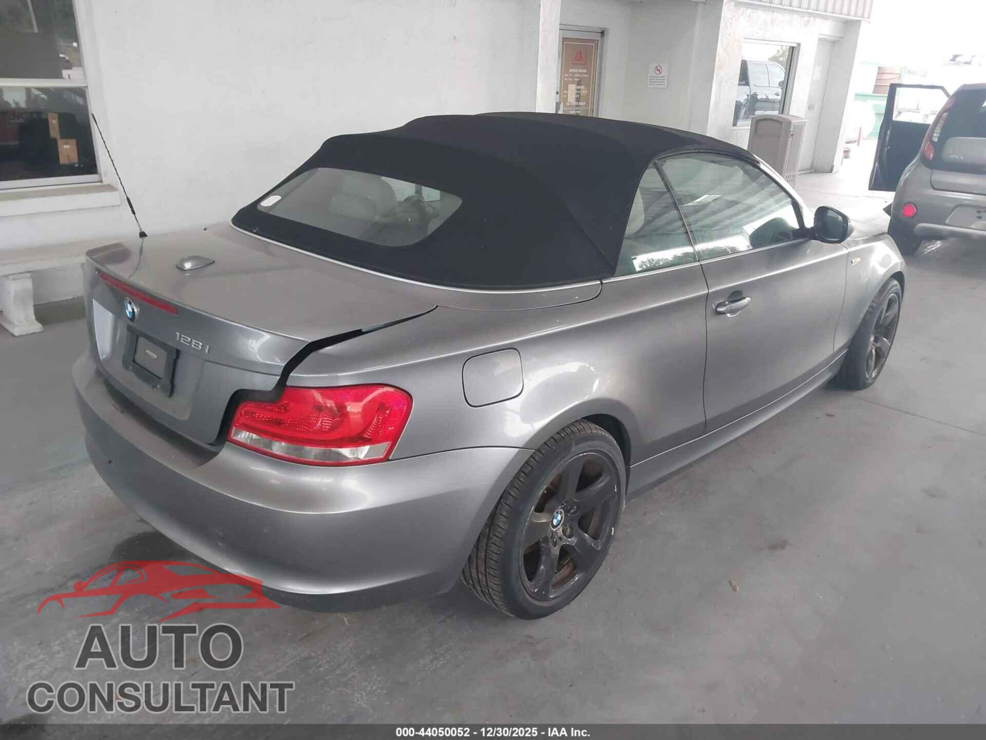 BMW 128I 2013 - WBAUL7C50DVU09856