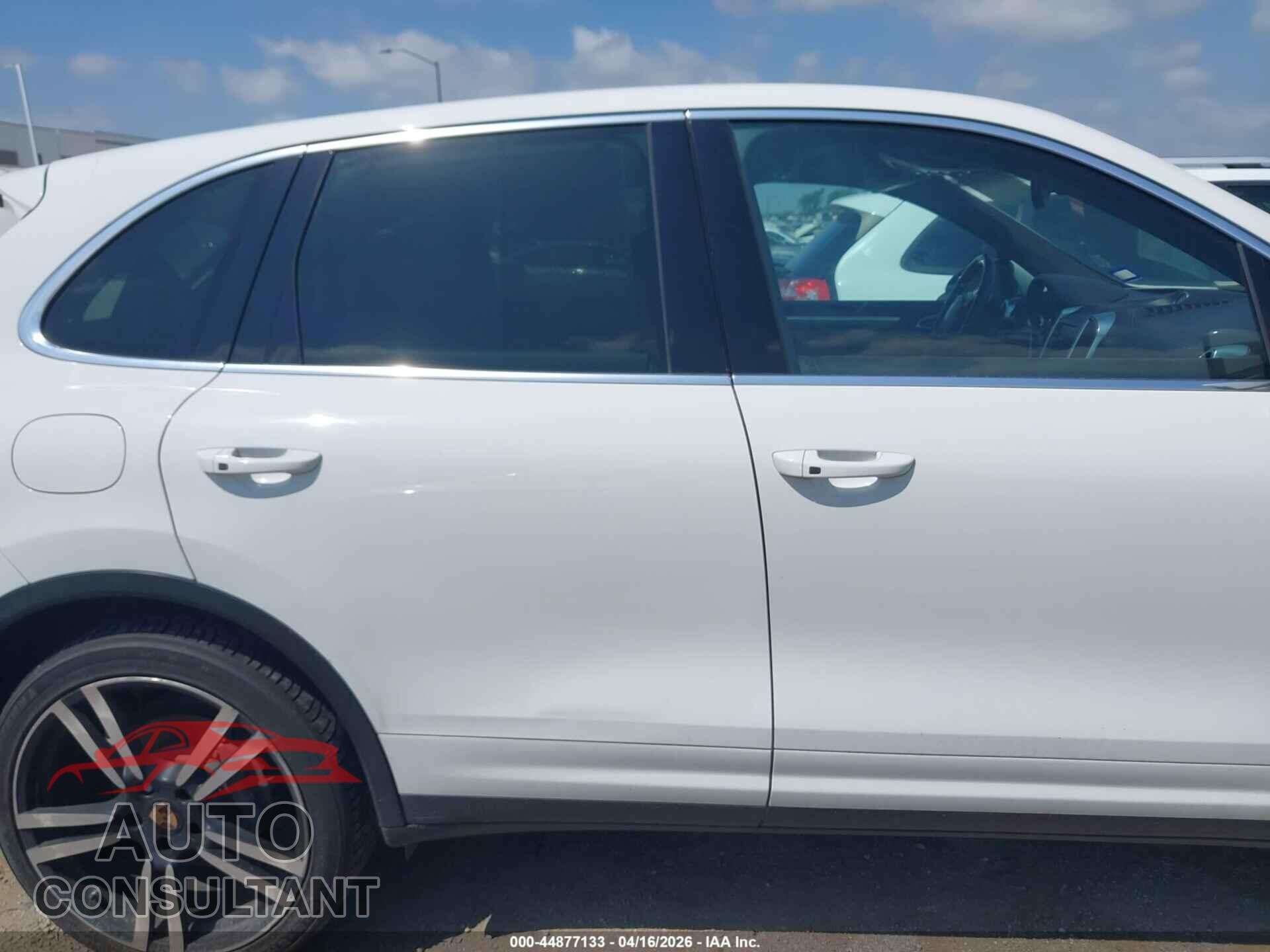 PORSCHE CAYENNE 2012 - WP1AA2A25CLA09629