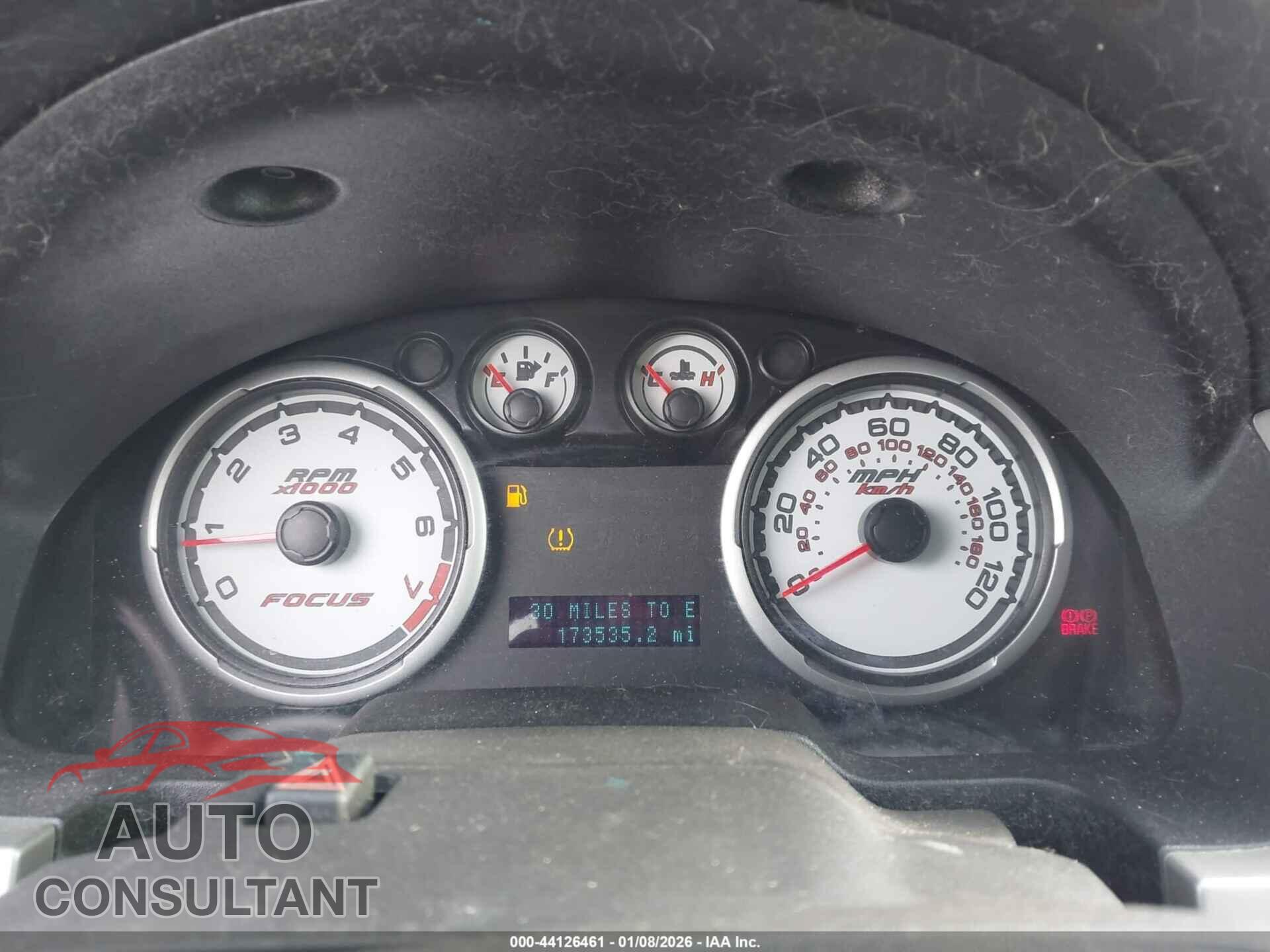 FORD FOCUS 2011 - 1FAHP3GN7BW190452