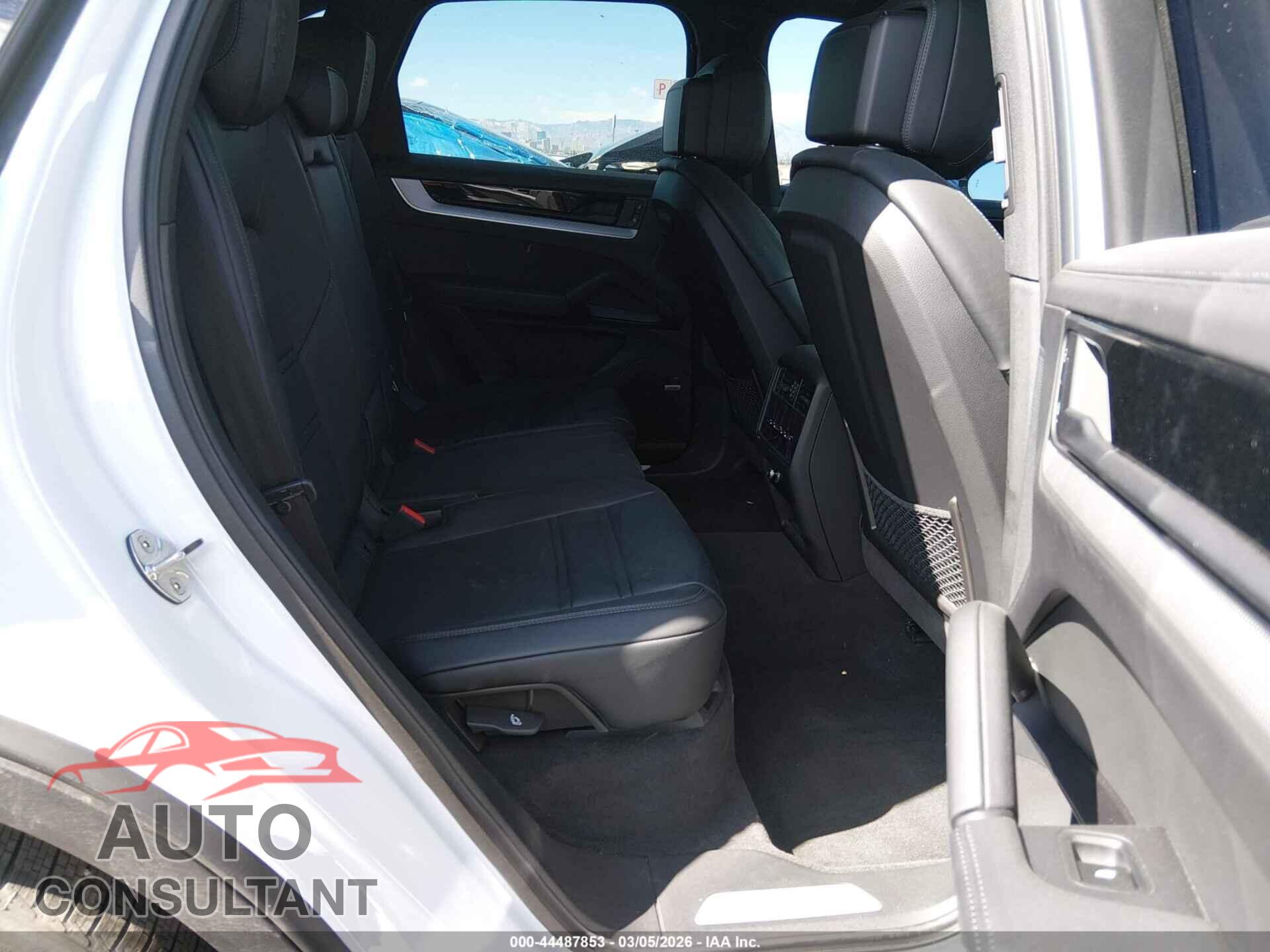 PORSCHE CAYENNE 2024 - WP1AA2AY8RDA07798