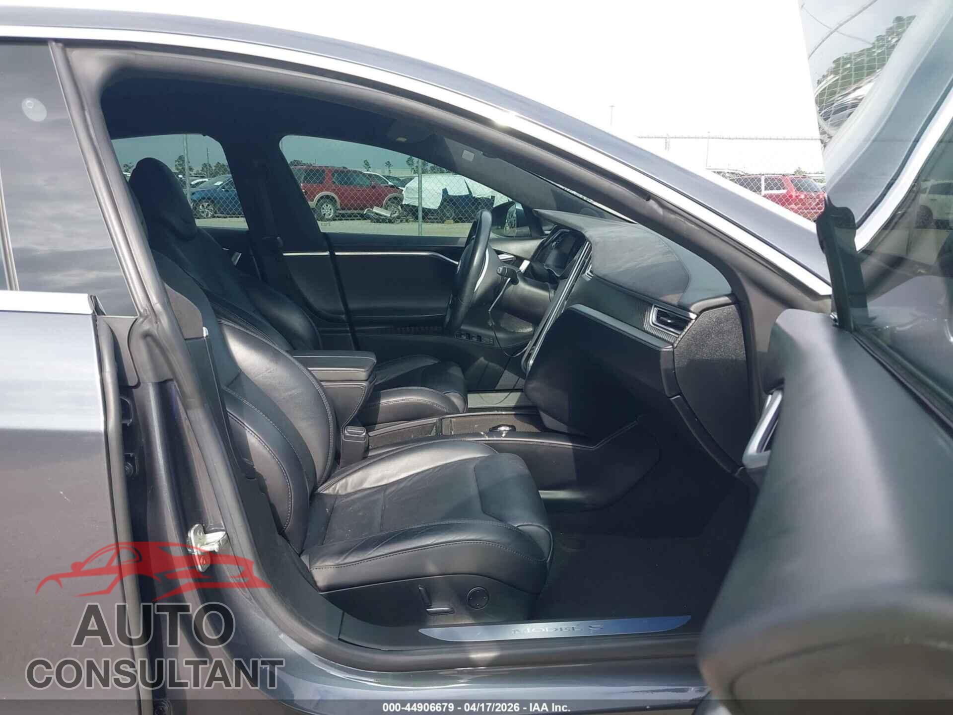 TESLA MODEL S 2017 - 5YJSA1E10HF202699