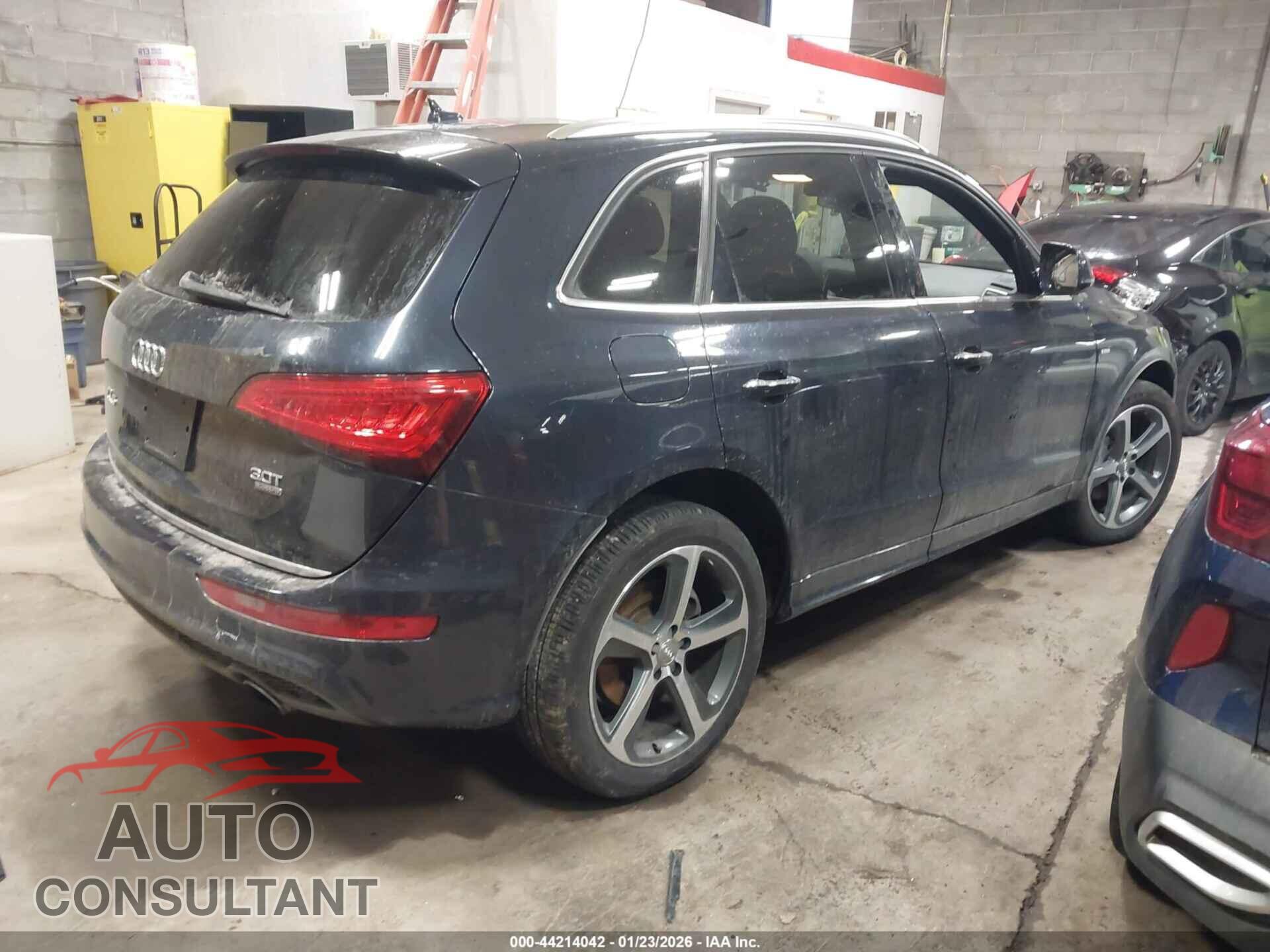 AUDI Q5 2017 - WA1D7AFP9HA005818