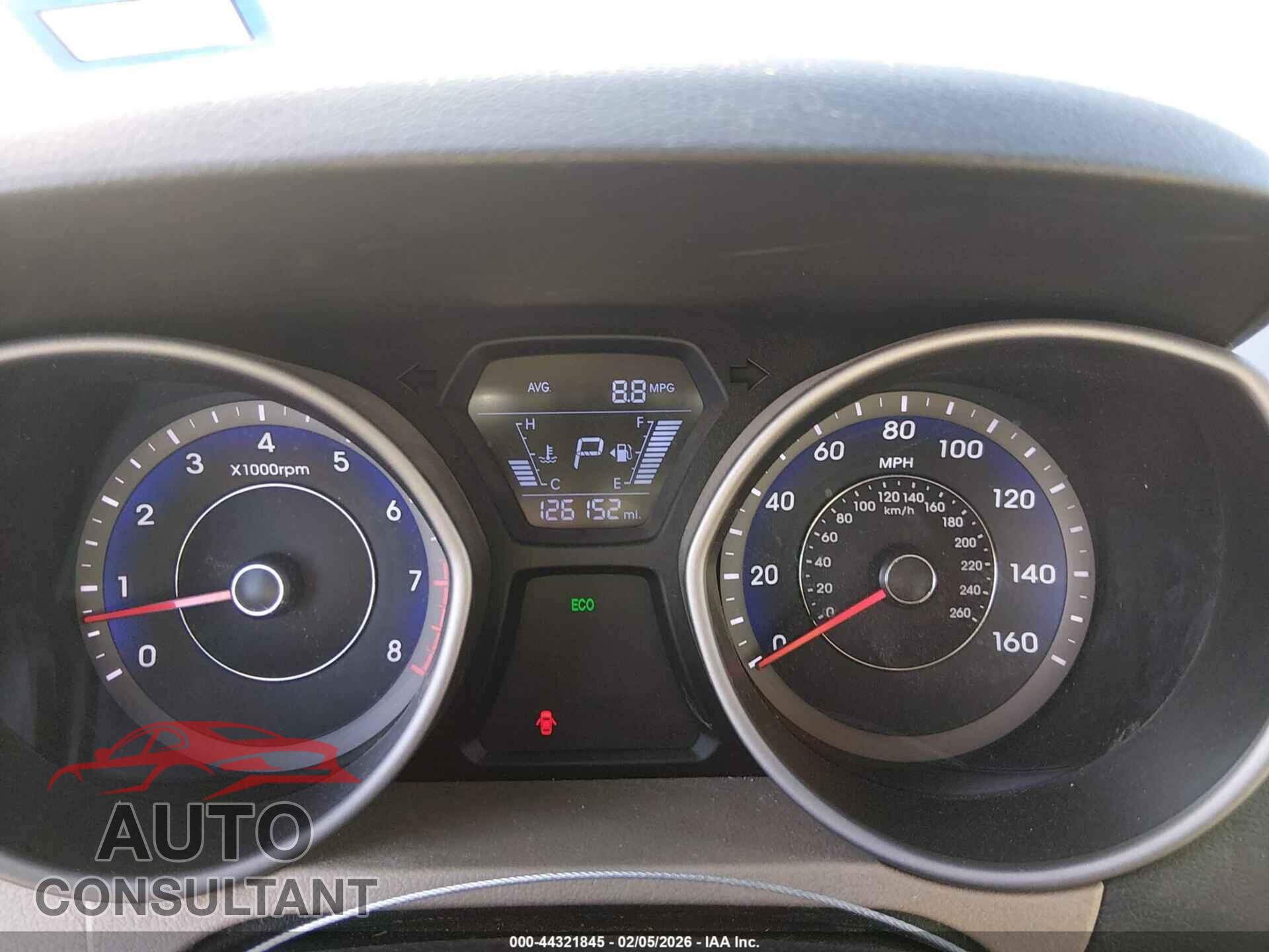 HYUNDAI ELANTRA 2015 - KMHDH4AE3FU303220