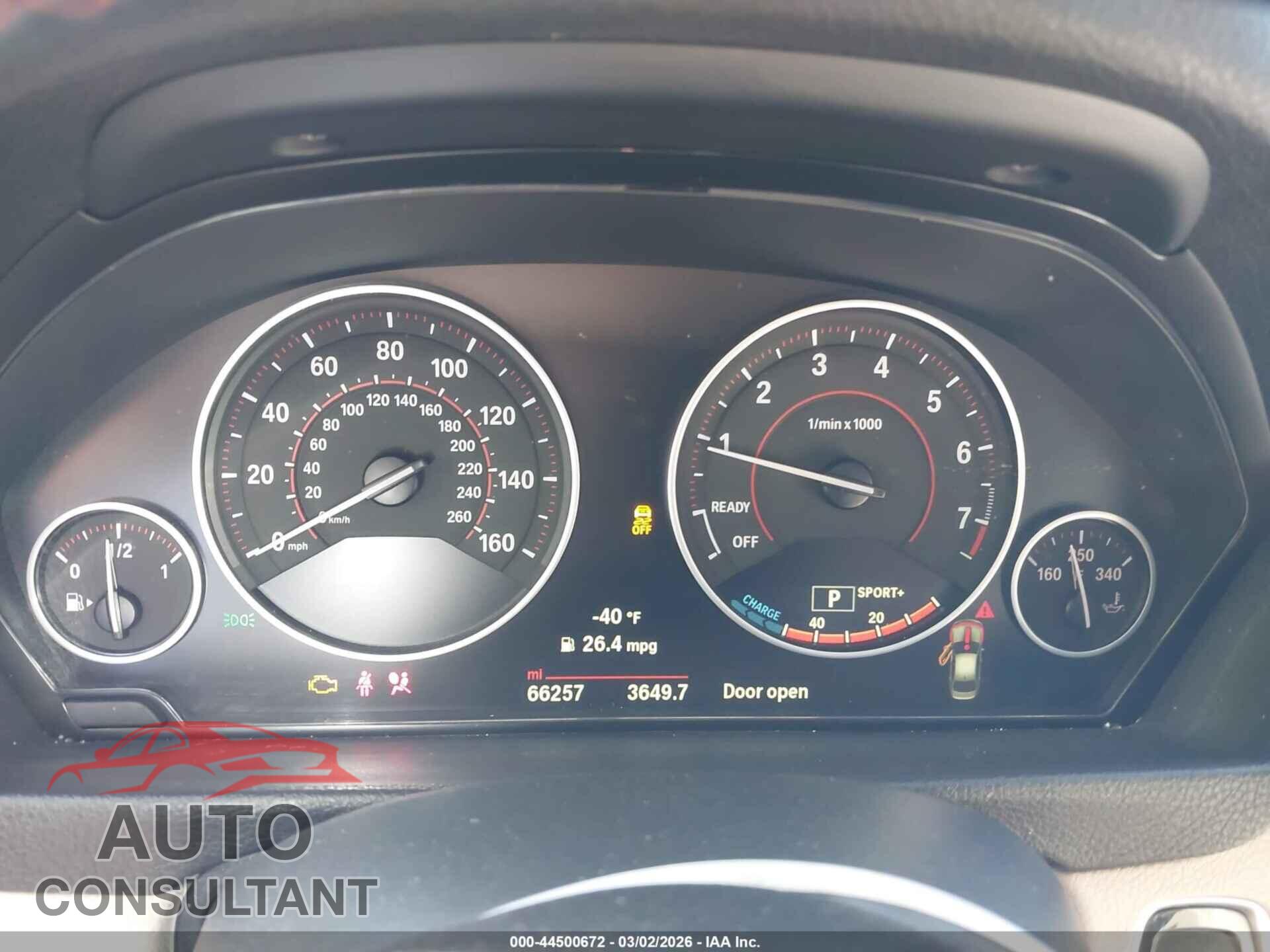 BMW 330E 2018 - WBA8E1C55JA180196