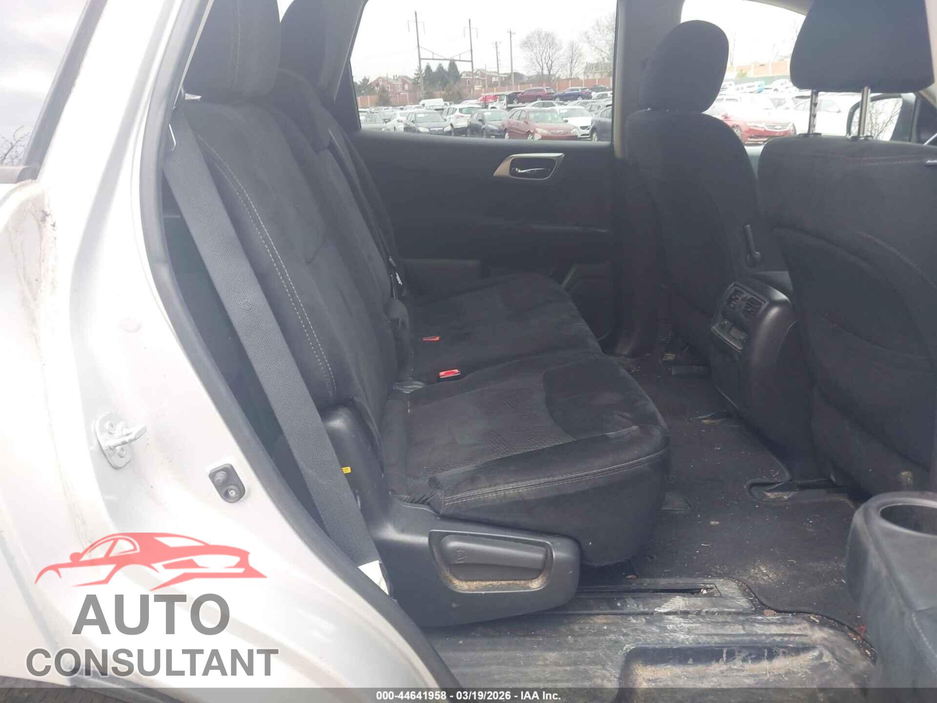 NISSAN PATHFINDER 2015 - 5N1AR2MM0FC616187