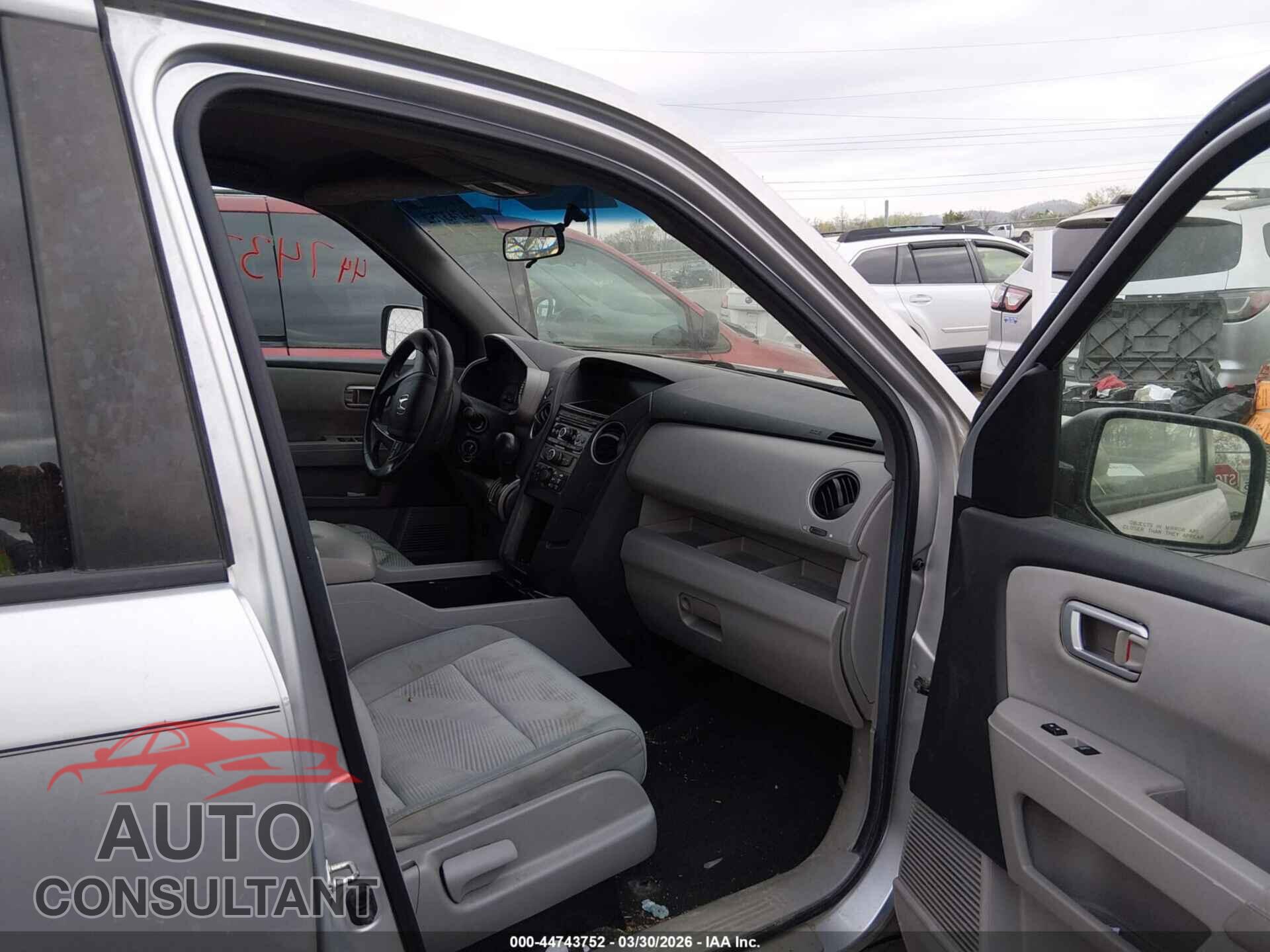 HONDA PILOT 2012 - 5FNYF3H26CB004374