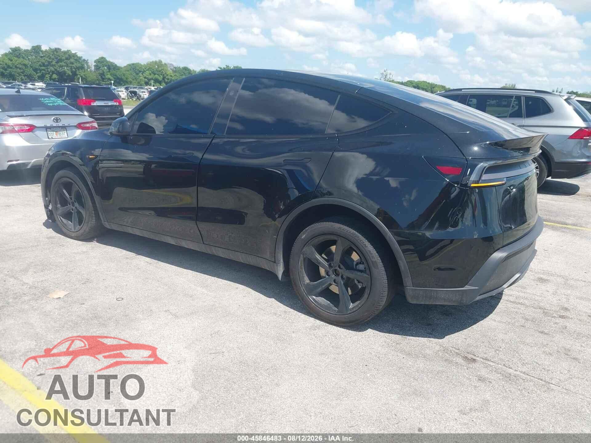 TESLA MODEL Y 2026 - 7SAYGDED1TA417652