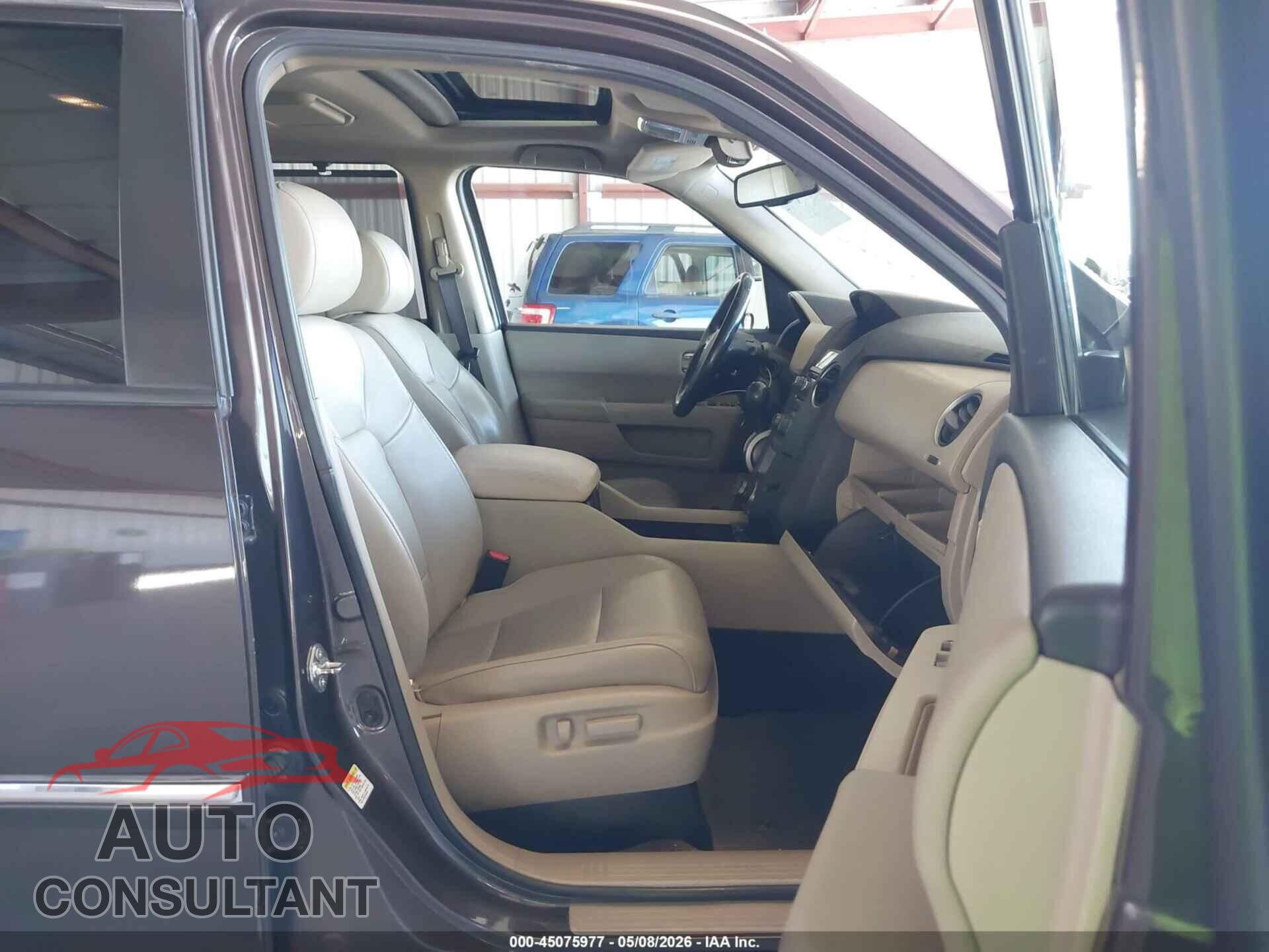 HONDA PILOT 2013 - 5FNYF4H9XDB032103