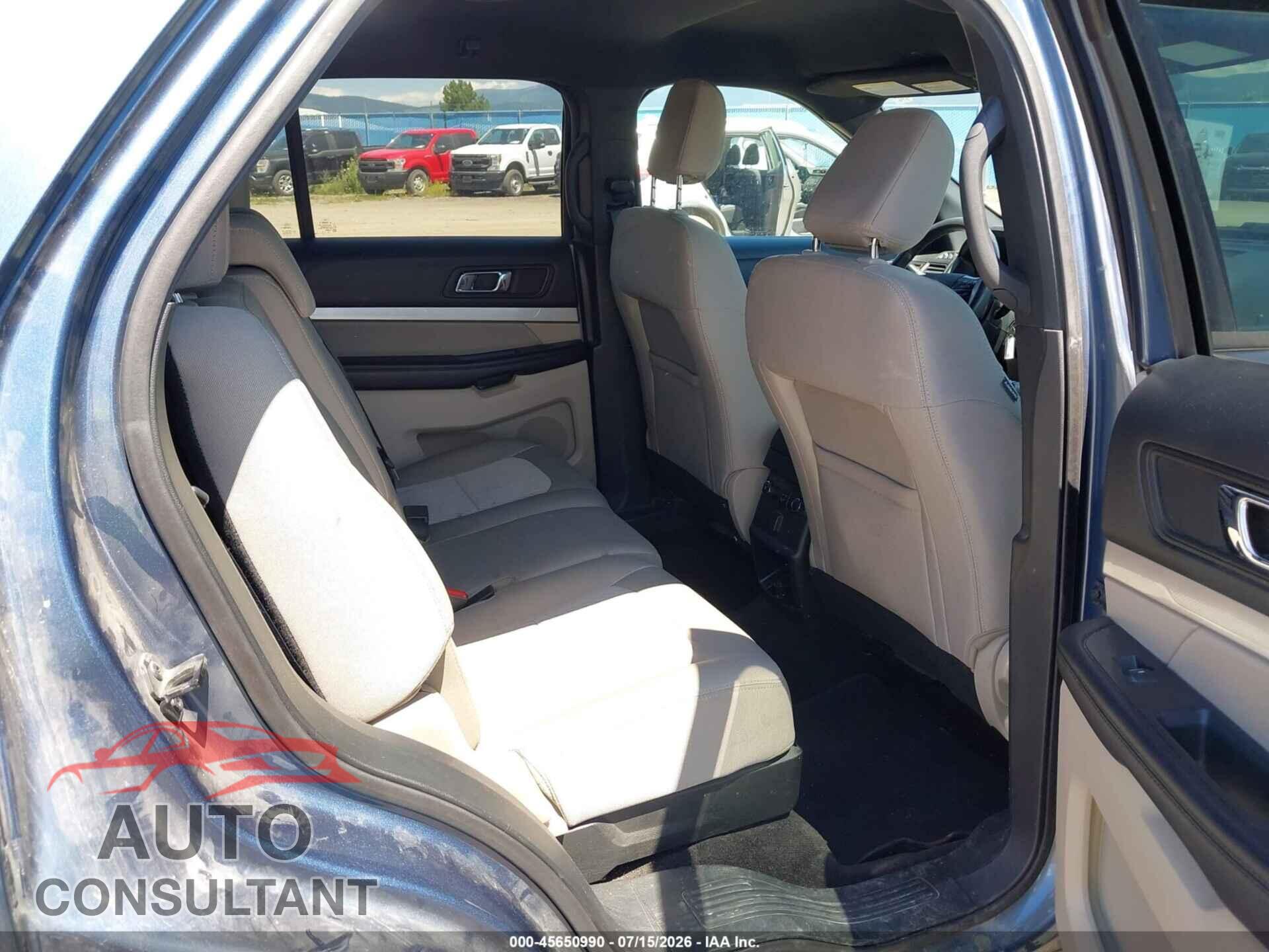 FORD EXPLORER 2018 - 1FM5K8B86JGB95219