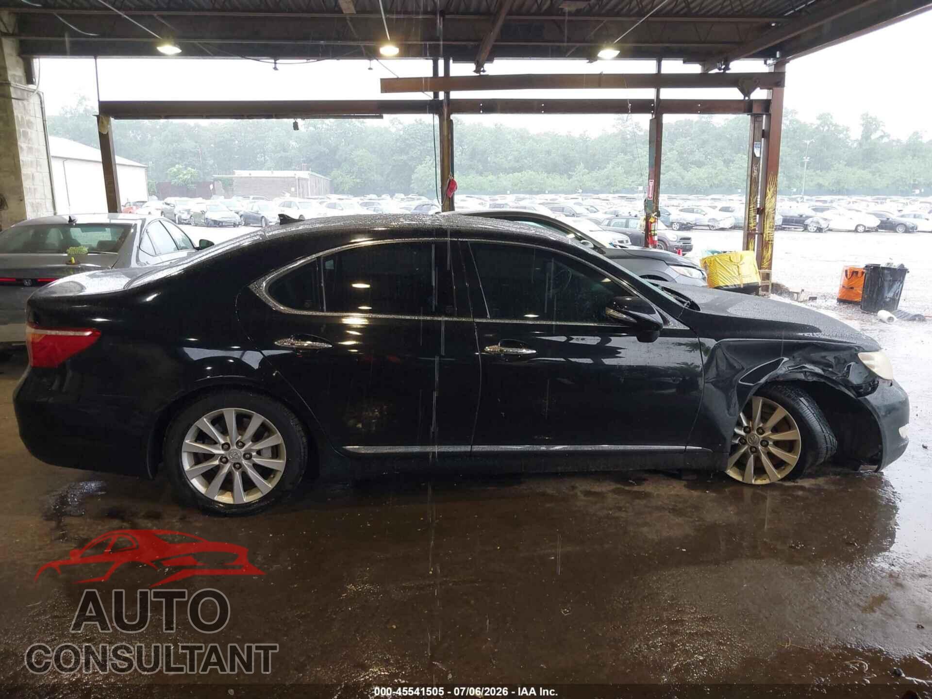 LEXUS LS 460 2011 - JTHCL5EF2B5010435
