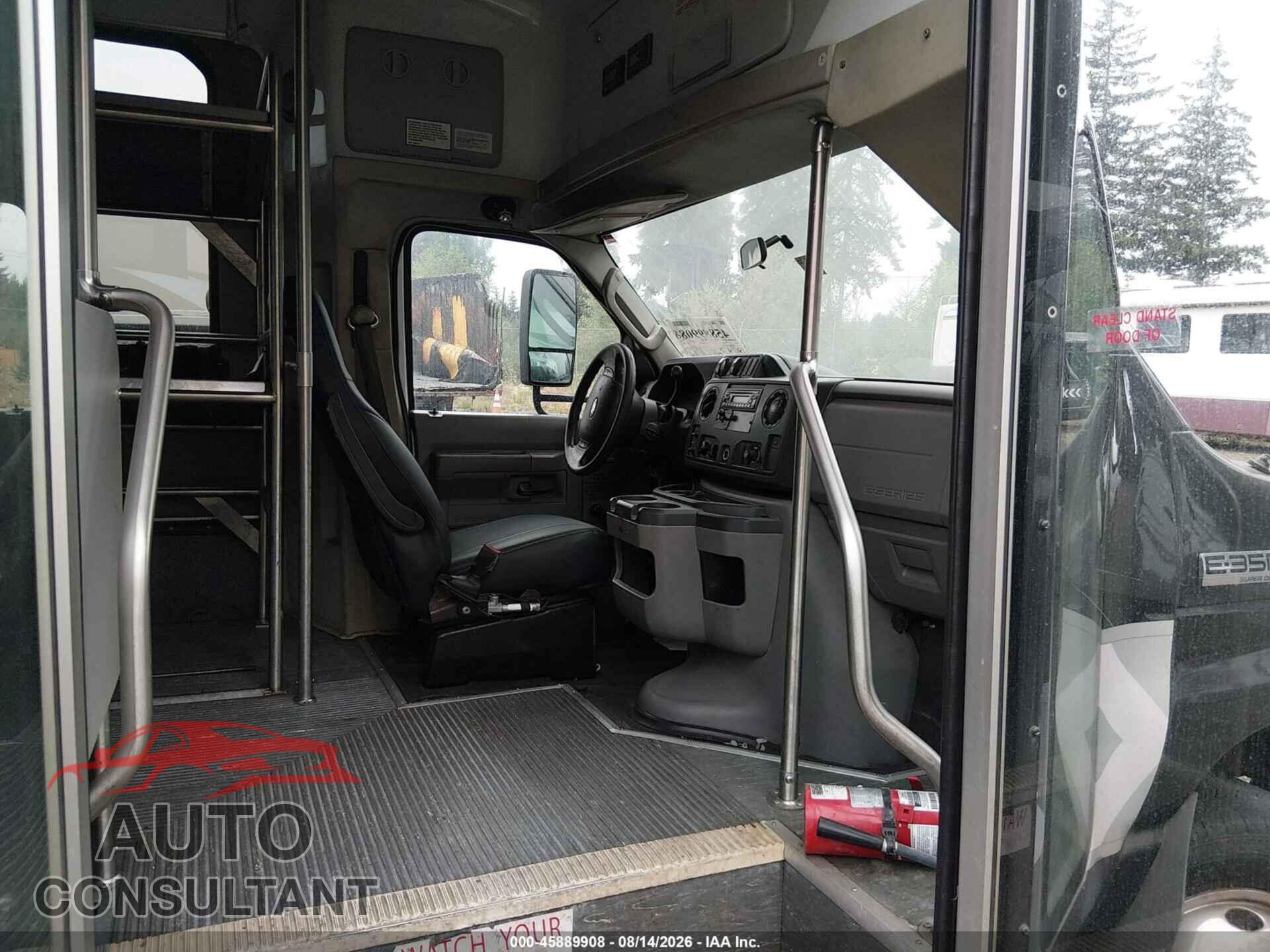 FORD E-350 CUTAWAY 2011 - 1FDEE3FS4BDB36494