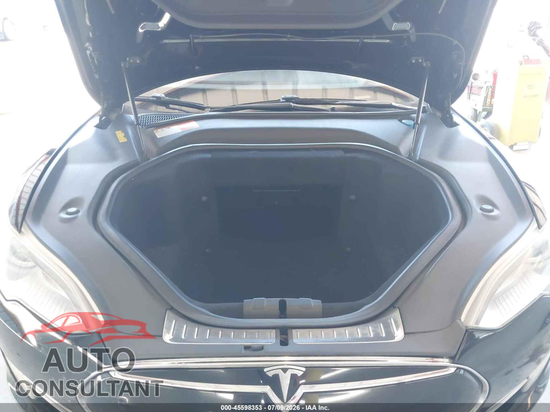 TESLA MODEL S 2013 - 5YJSA1CGXDFP12933