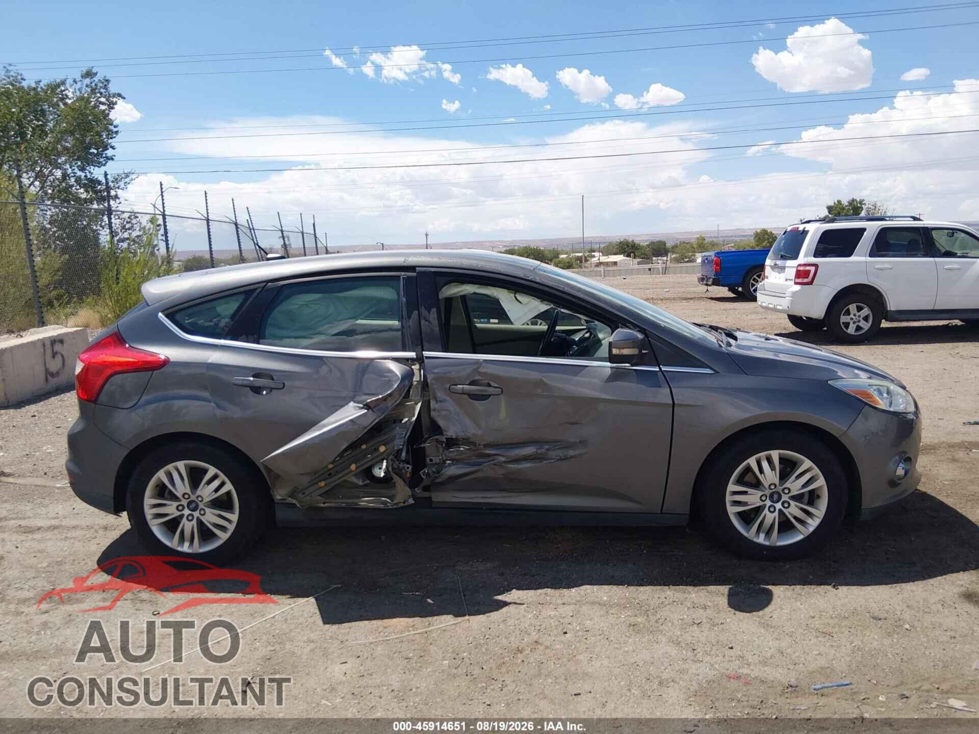 FORD FOCUS 2012 - 1FAHP3M26CL377680
