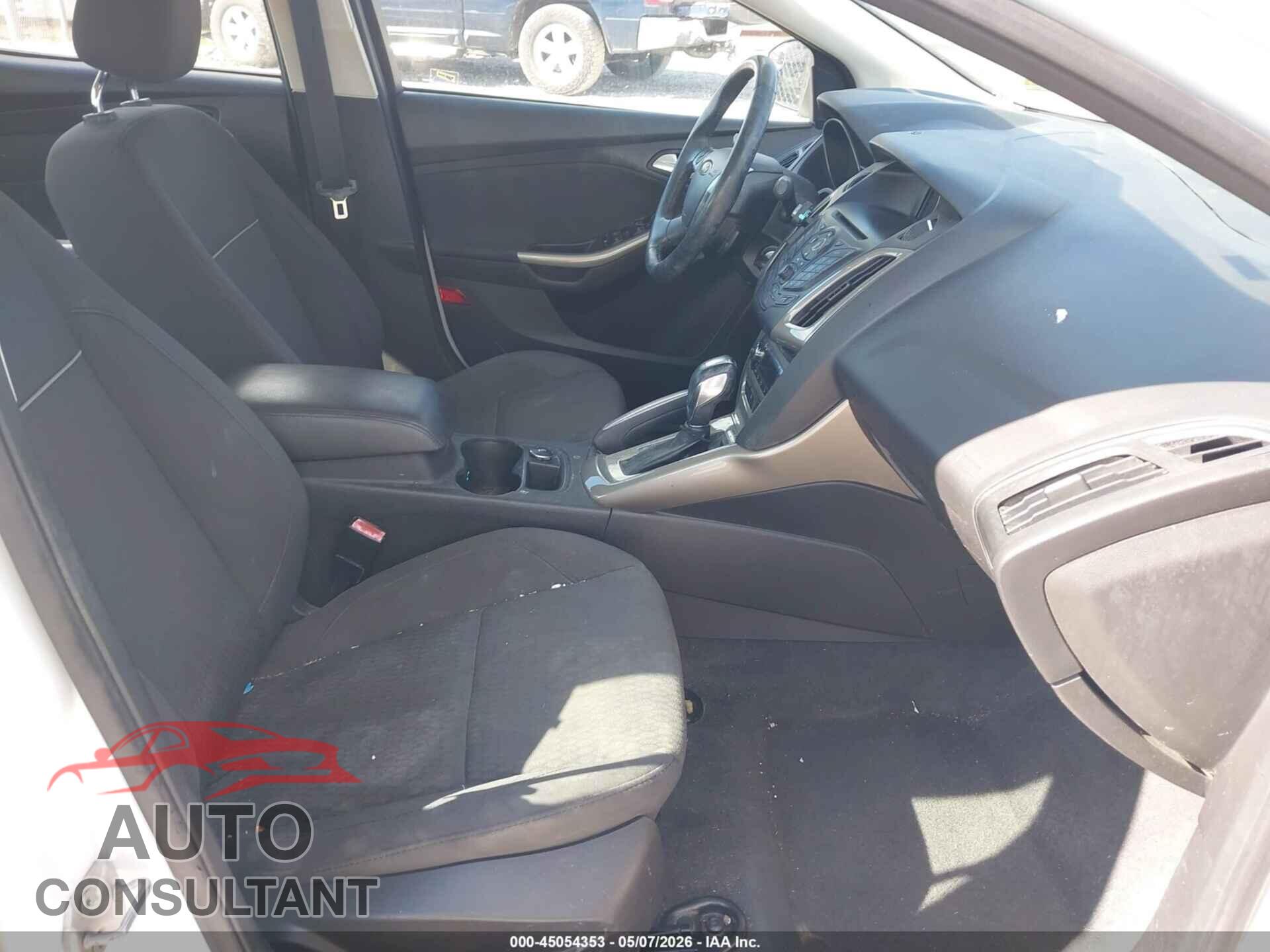 FORD FOCUS 2012 - 1FAHP3H24CL317035