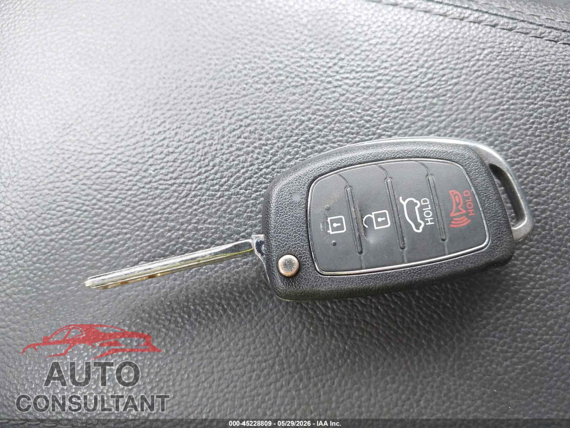 HYUNDAI TUCSON 2017 - KM8J3CA40HU281134