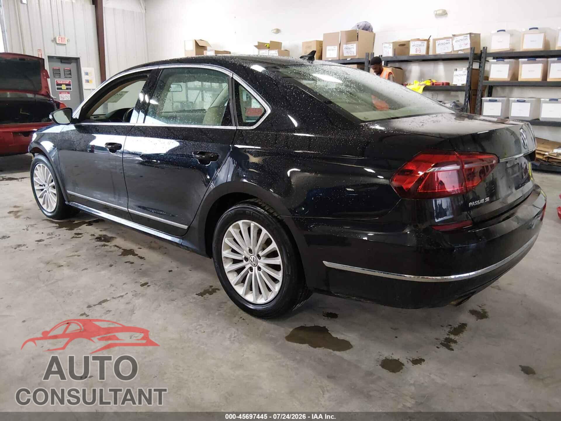 VOLKSWAGEN PASSAT 2017 - 1VWBT7A37HC063511