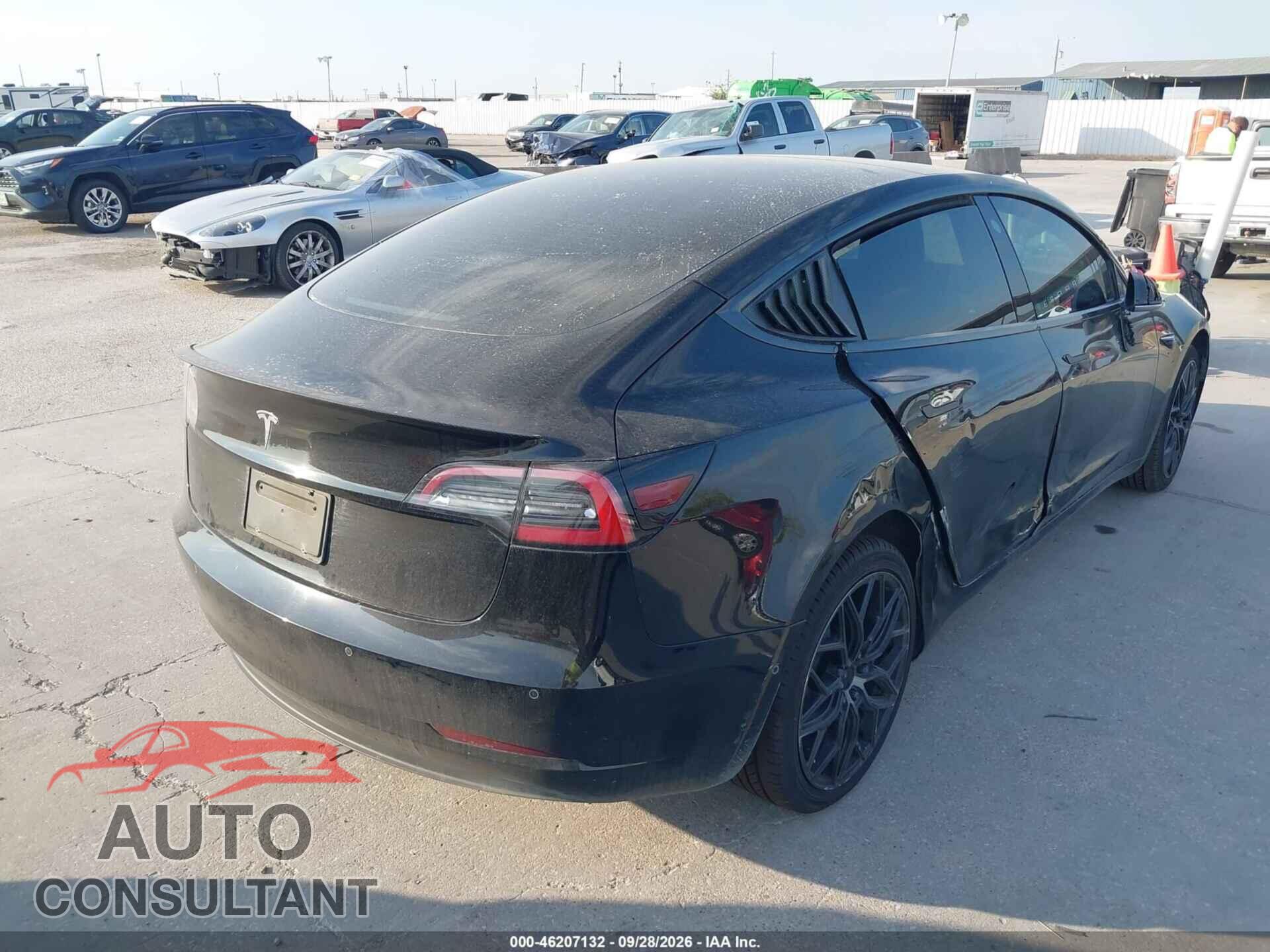TESLA MODEL 3 2020 - 5YJ3E1EAXLF590817