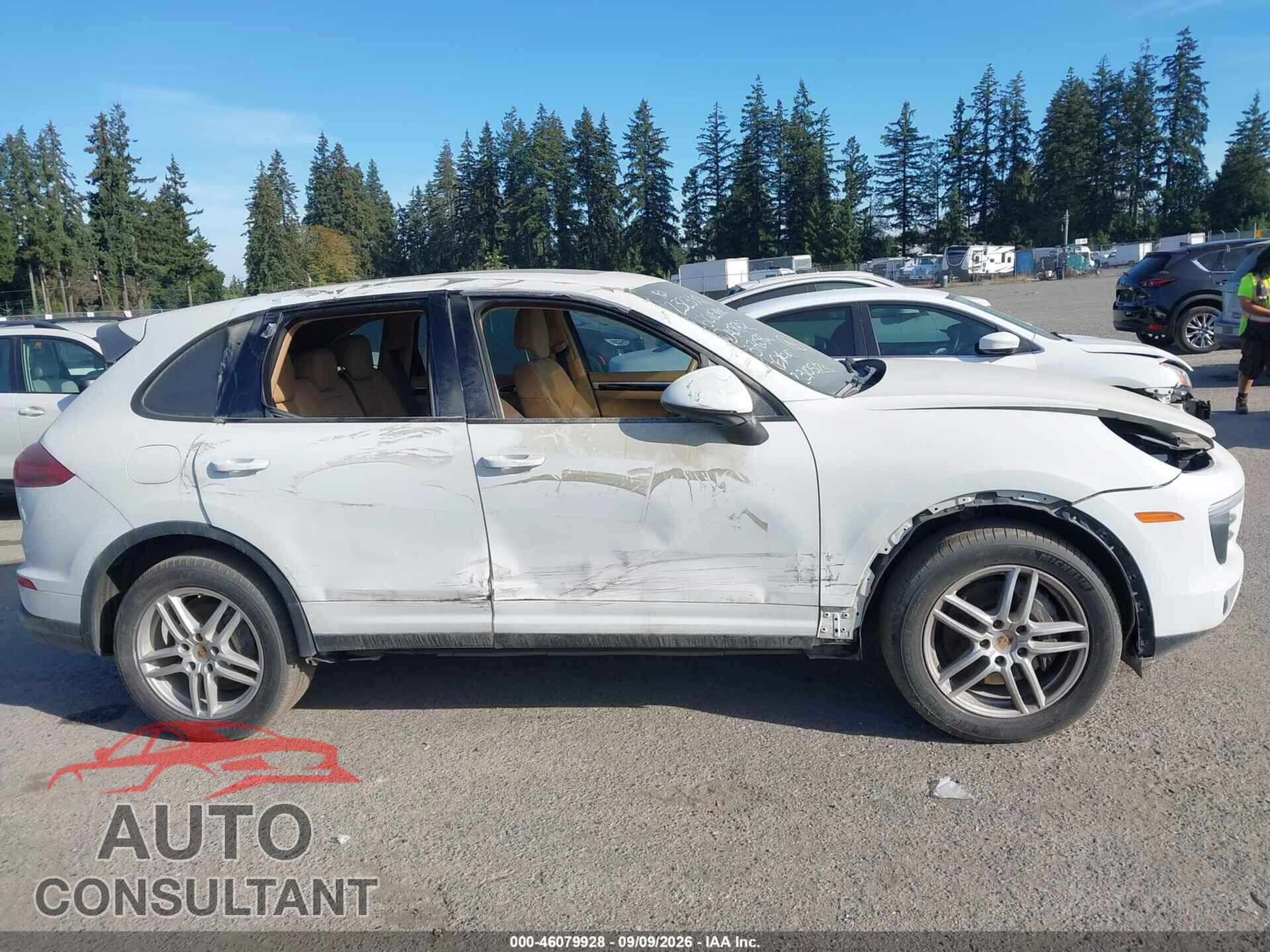 PORSCHE CAYENNE 2016 - WP1AA2A23GLA09702