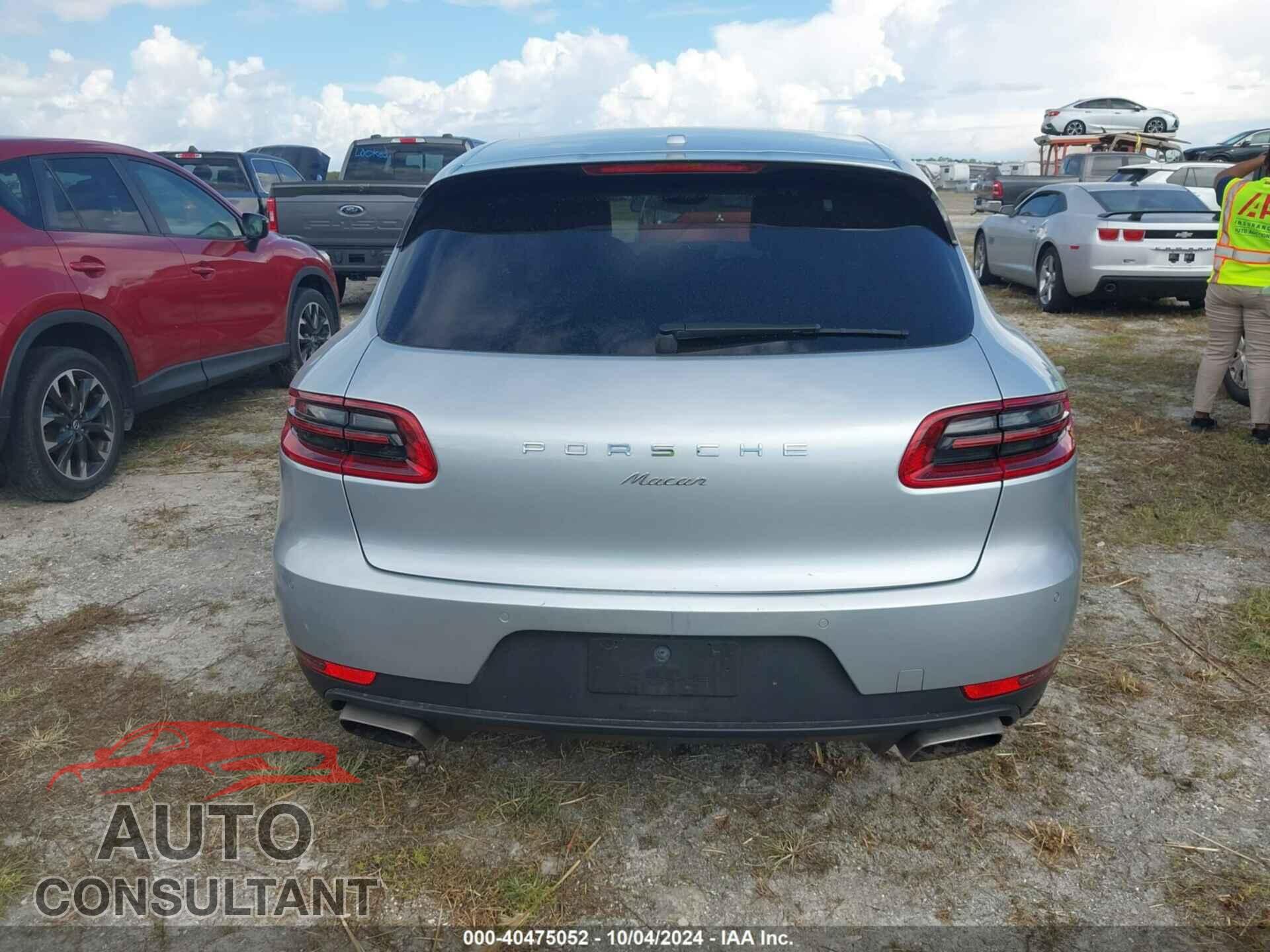 PORSCHE MACAN 2018 - WP1AA2A54JLB02262