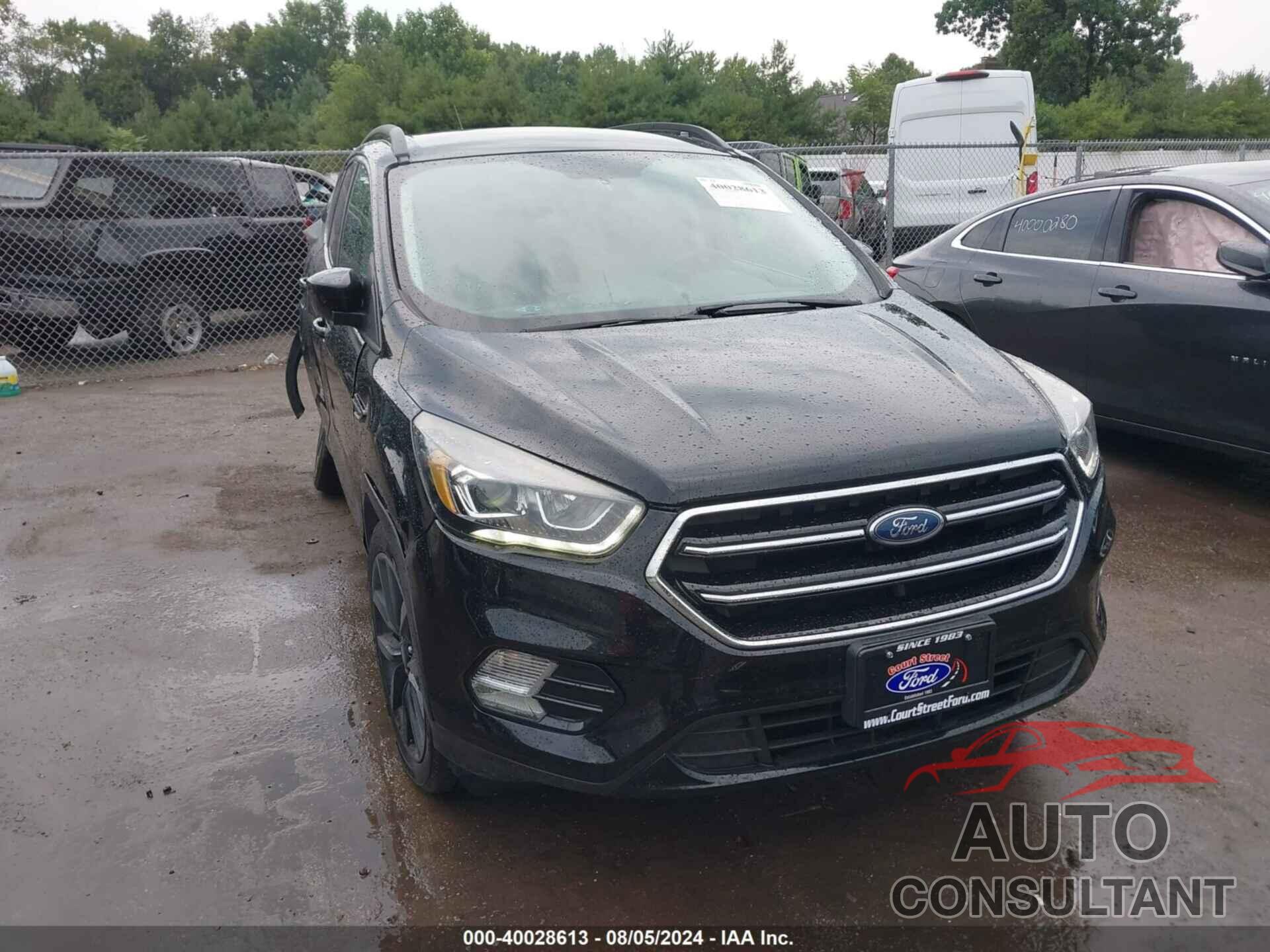 FORD ESCAPE 2017 - 1FMCU9GD9HUA31892