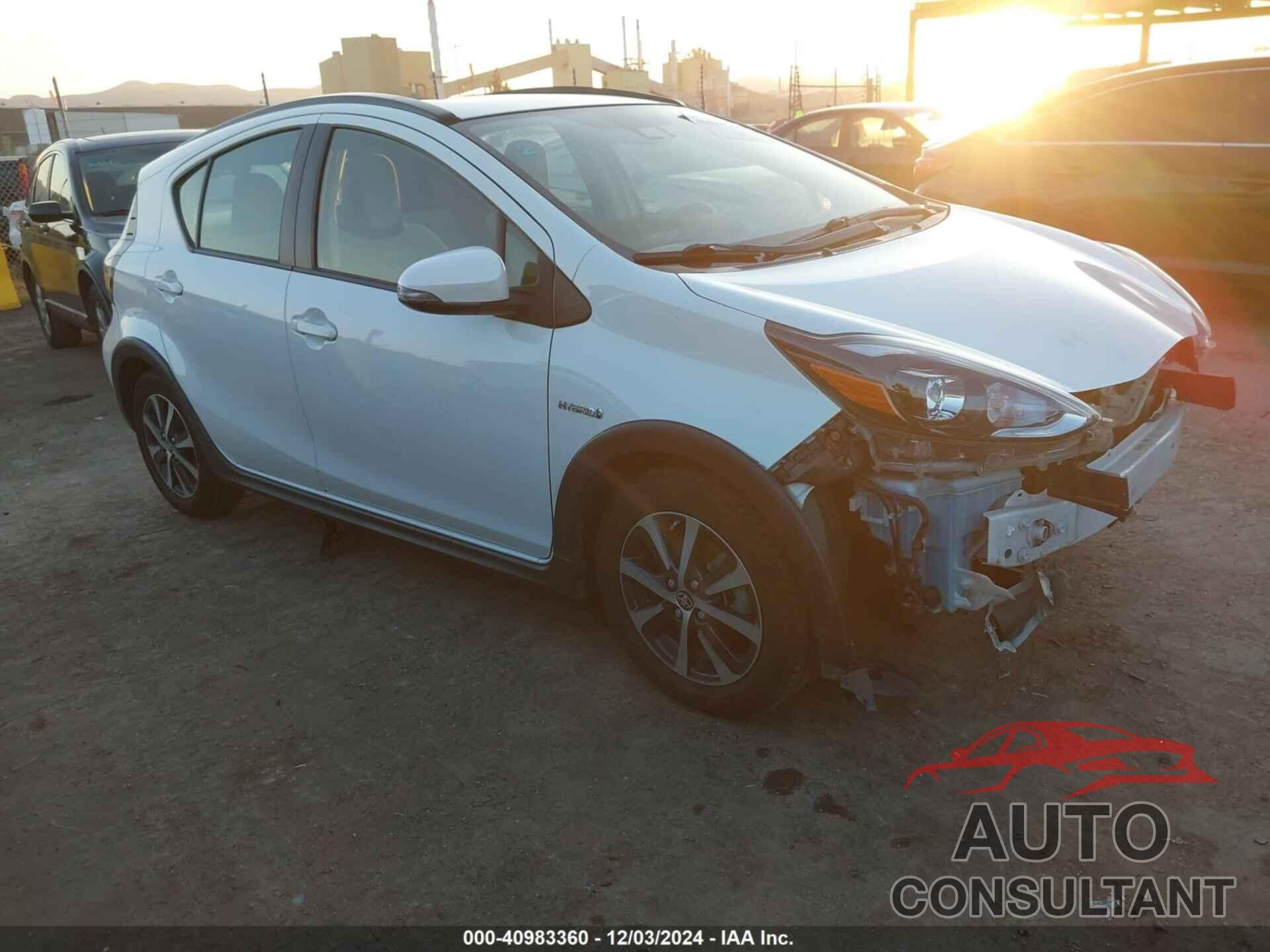 TOYOTA PRIUS C 2018 - JTDKDTB37J1606297
