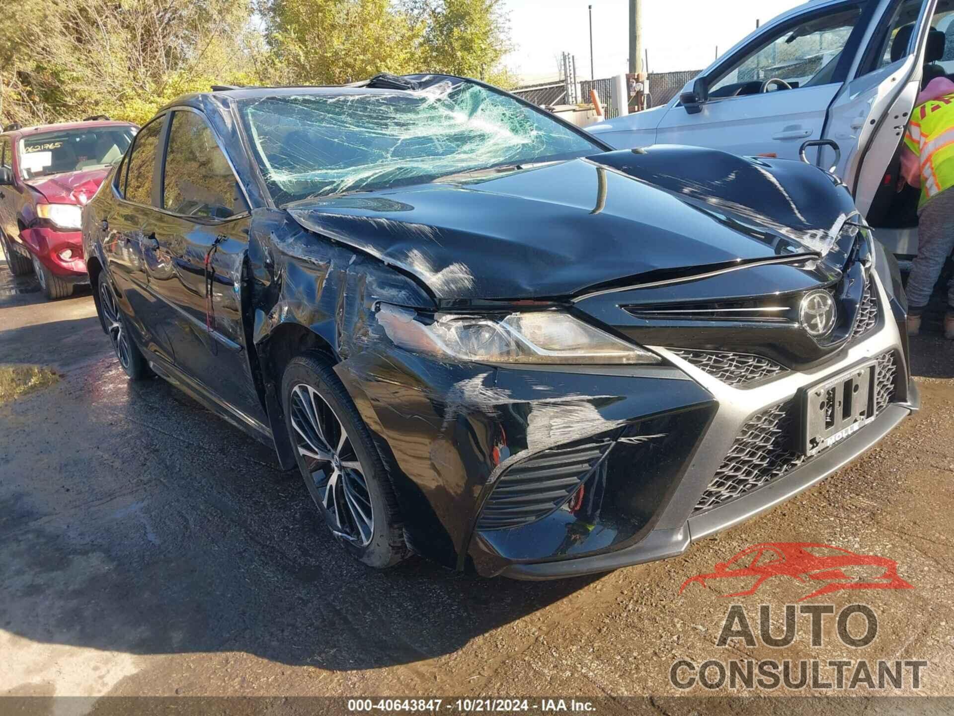 TOYOTA CAMRY 2019 - 4T1B11HK2KU182258