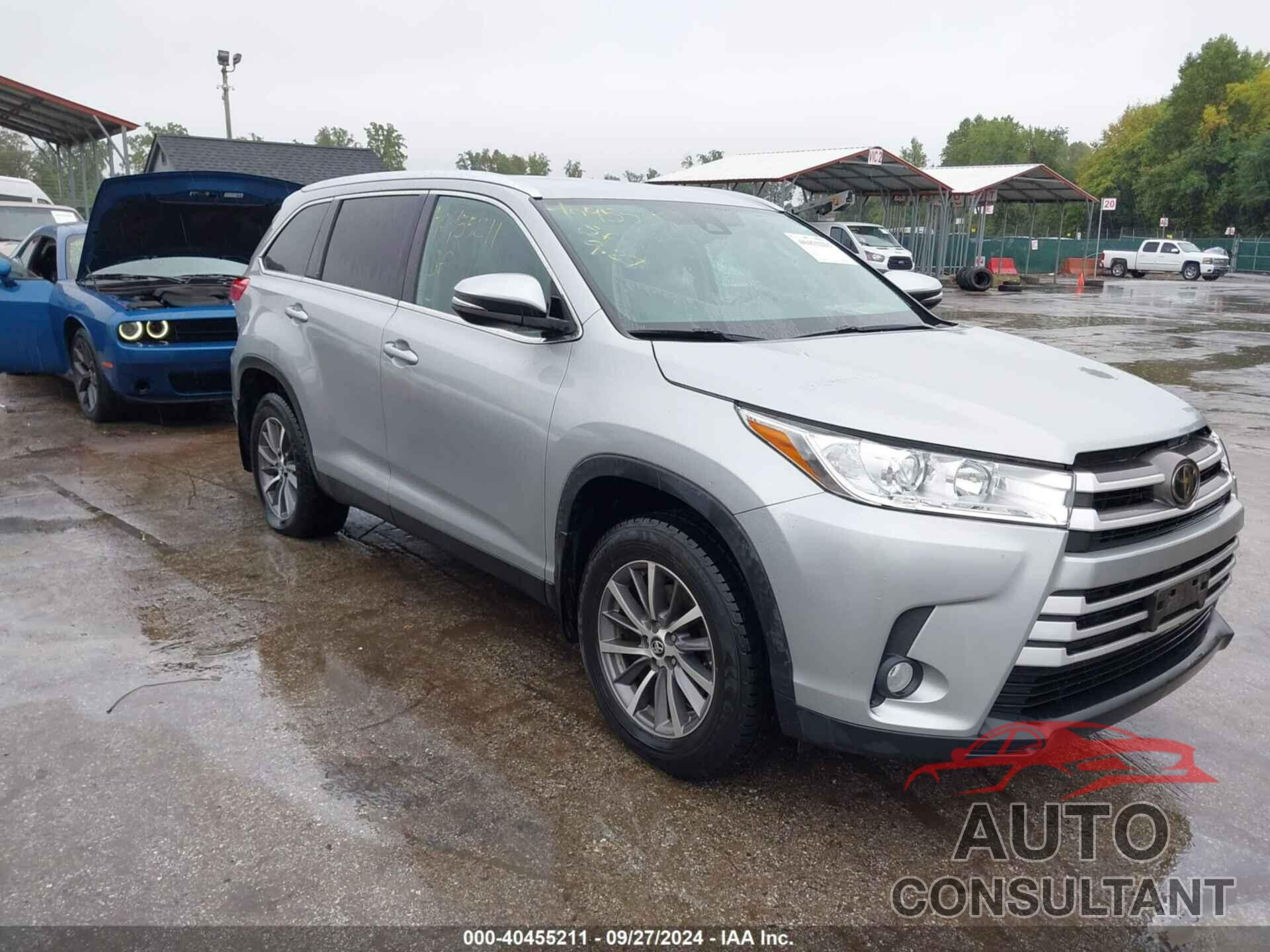 TOYOTA HIGHLANDER 2019 - 5TDJZRFH1KS589698