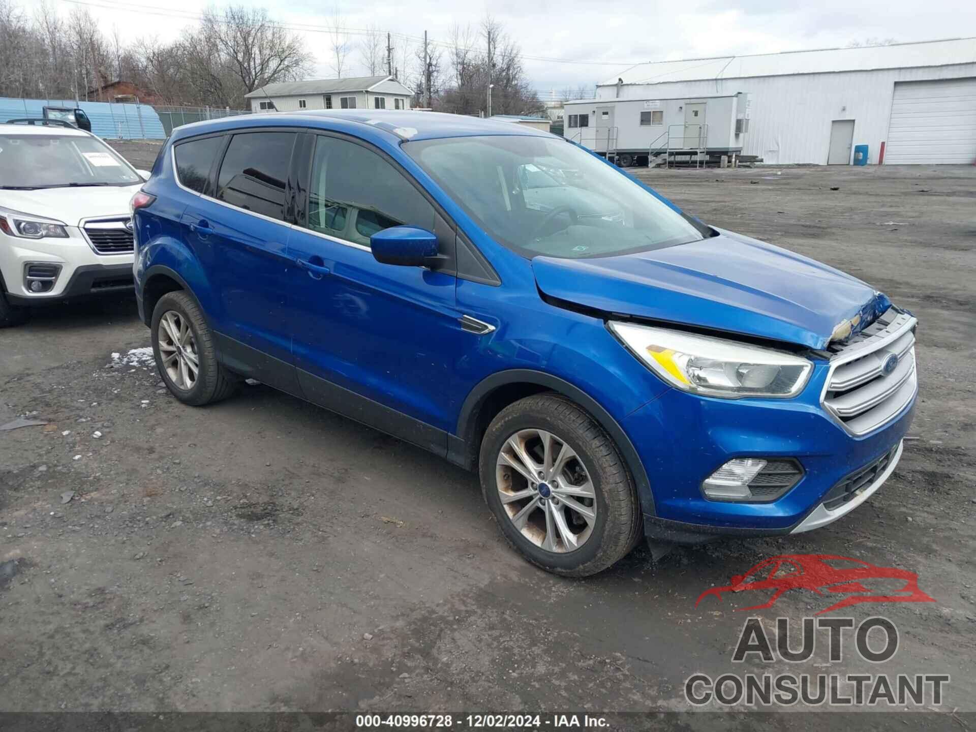 FORD ESCAPE 2017 - 1FMCU9GD2HUA18241