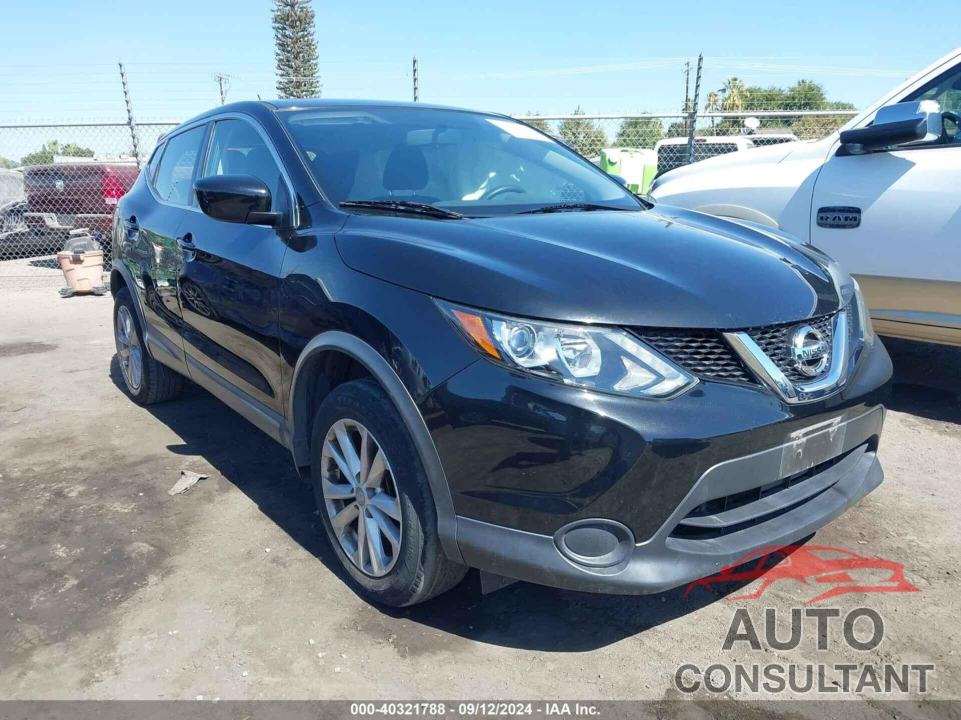 NISSAN ROGUE SPORT 2017 - JN1BJ1CP8HW034137