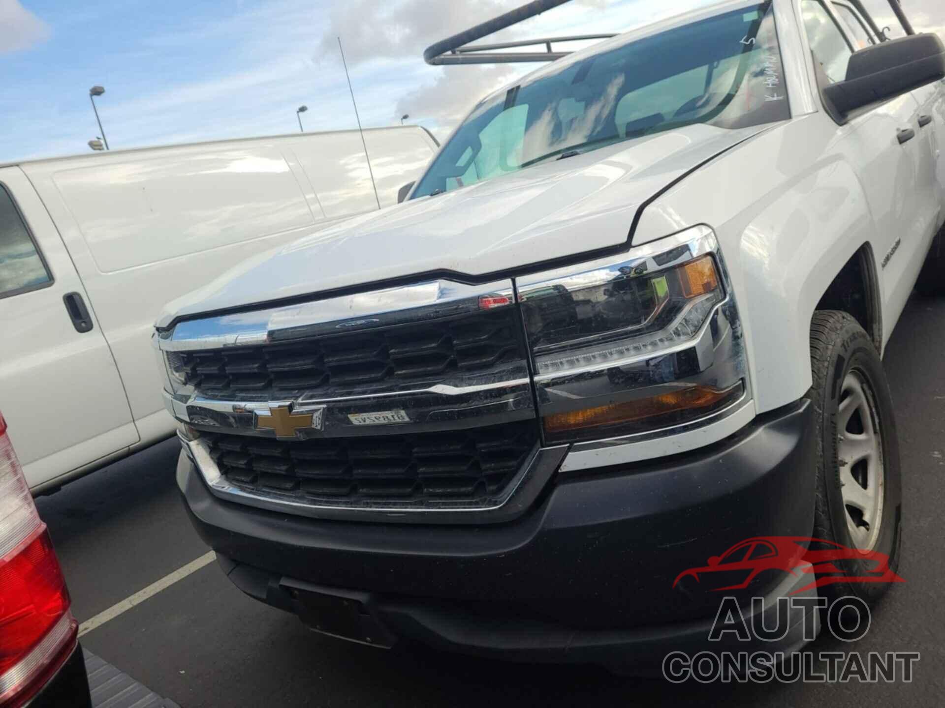 CHEVROLET SILVERADO 2018 - 1GCRCNEC3JZ265006