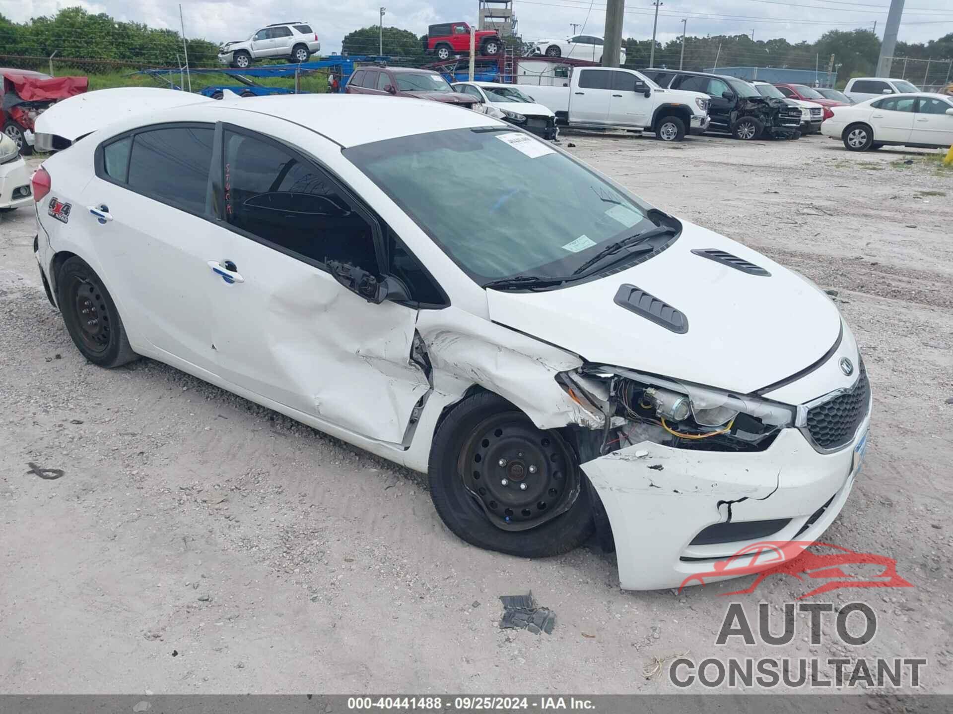 KIA FORTE 2016 - KNAFK4A63G5606286