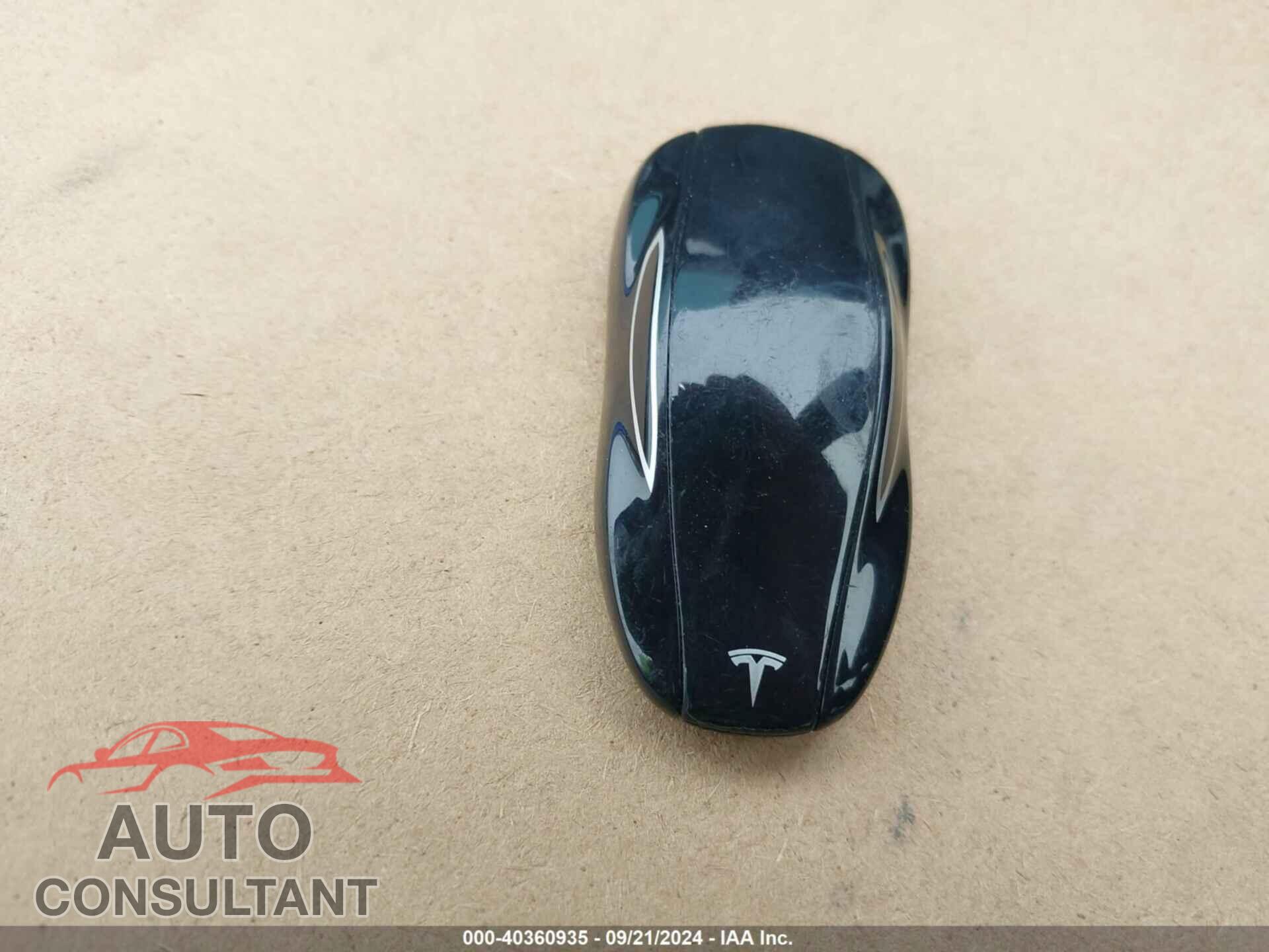 TESLA MODEL S 2016 - 5YJSA1E21GF130192