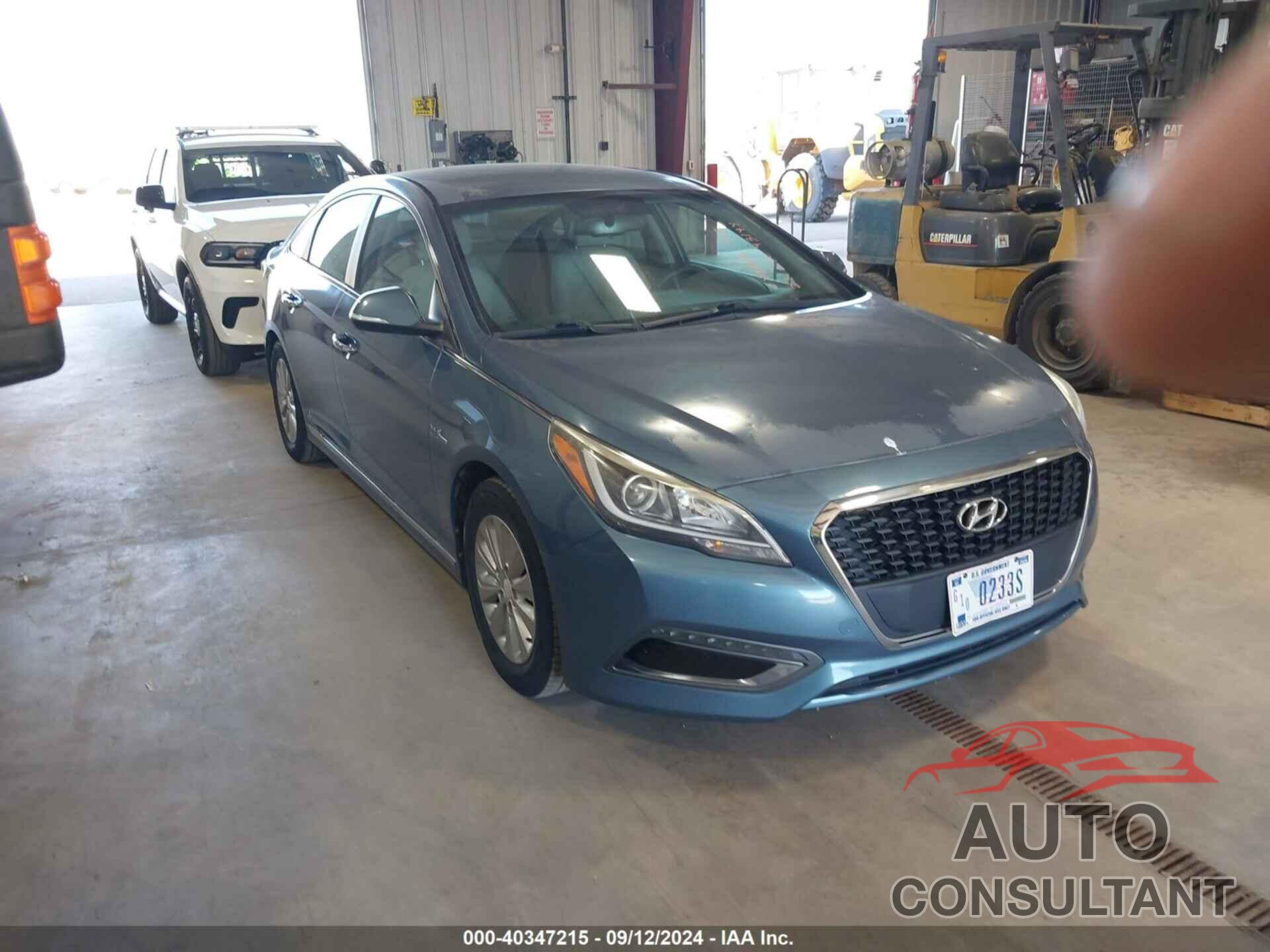 HYUNDAI SONATA HYBRID 2016 - KMHE24L1XGA036015