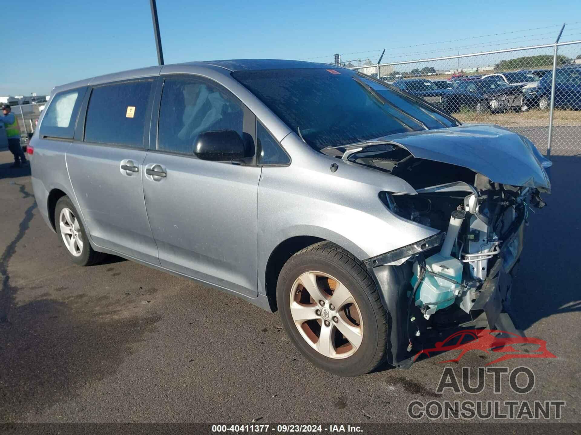 TOYOTA SIENNA 2013 - 5TDZK3DC6DS310082