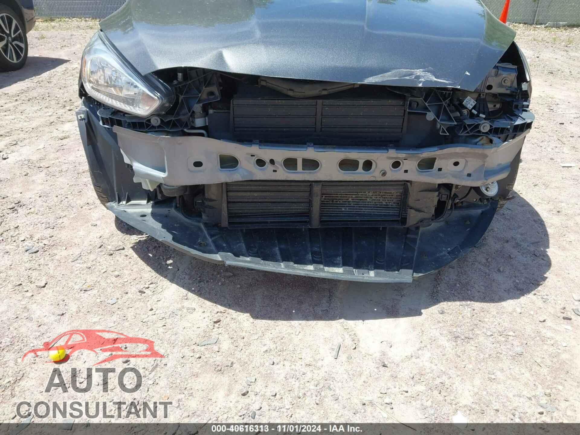 FORD FOCUS 2017 - 1FADP3E23HL339392