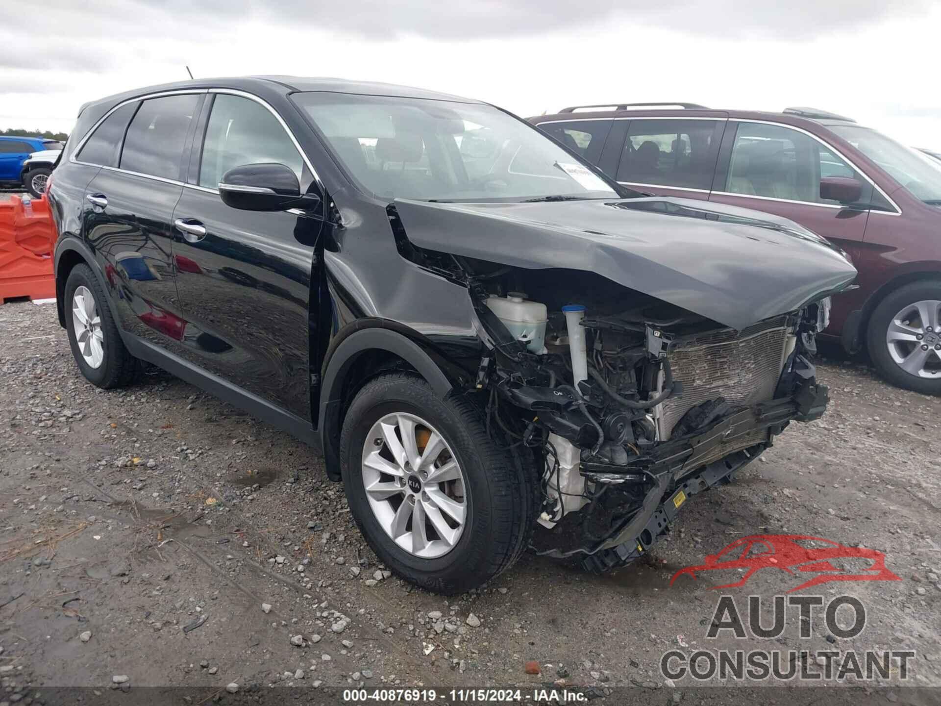 KIA SORENTO 2019 - 5XYPG4A35KG567666