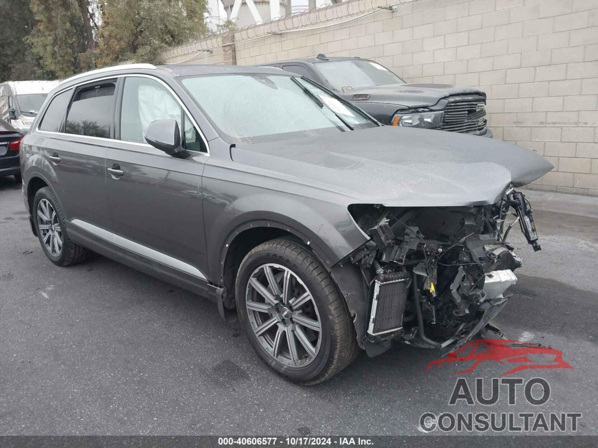 AUDI Q7 2018 - WA1LAAF71JD041794